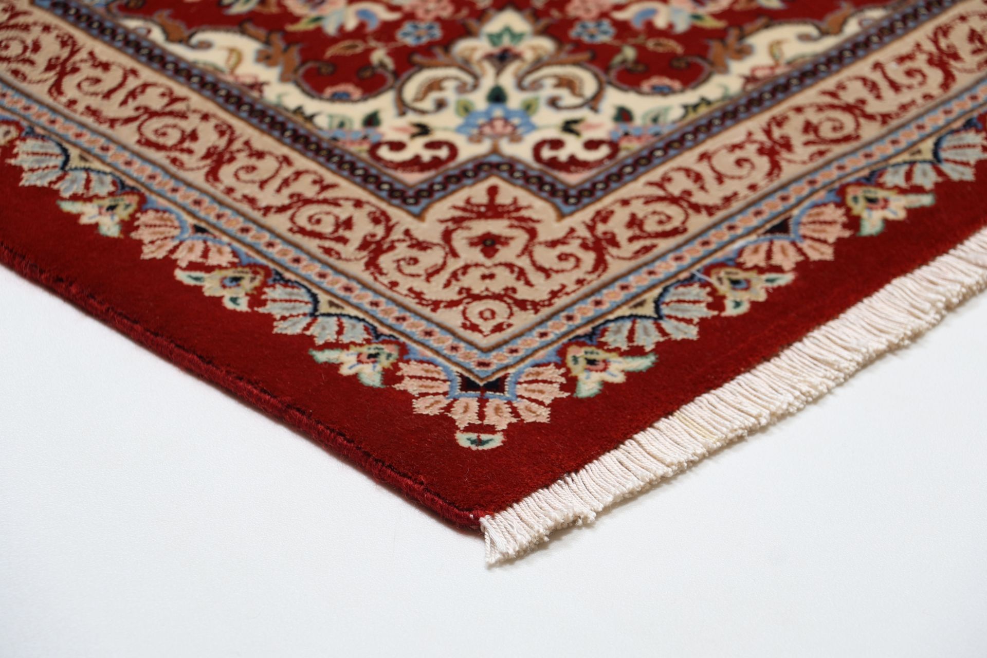 Isfahan Perserteppich aus Iran, 247 × 340 cm