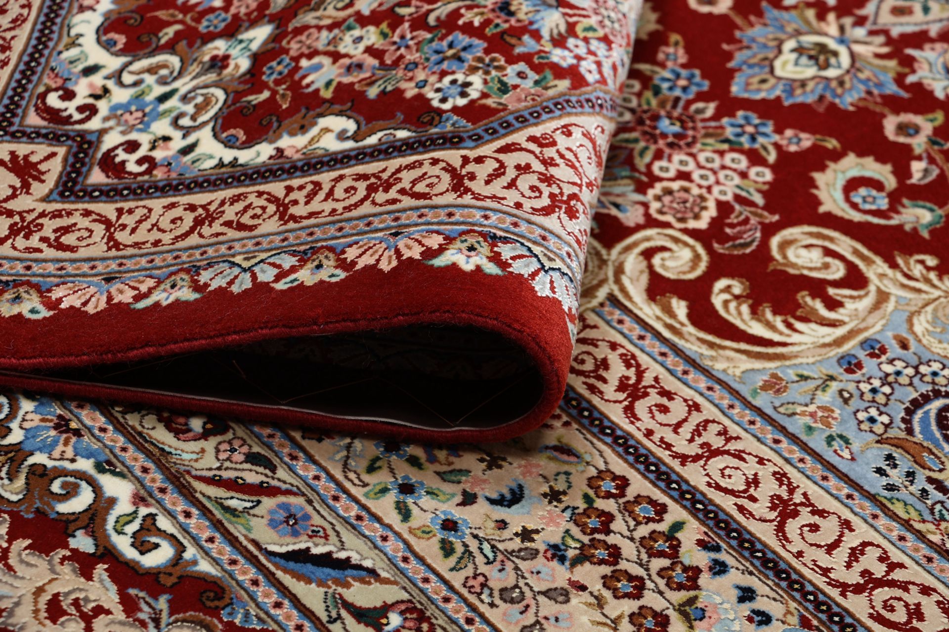 Isfahan Perserteppich aus Iran, 247 × 340 cm