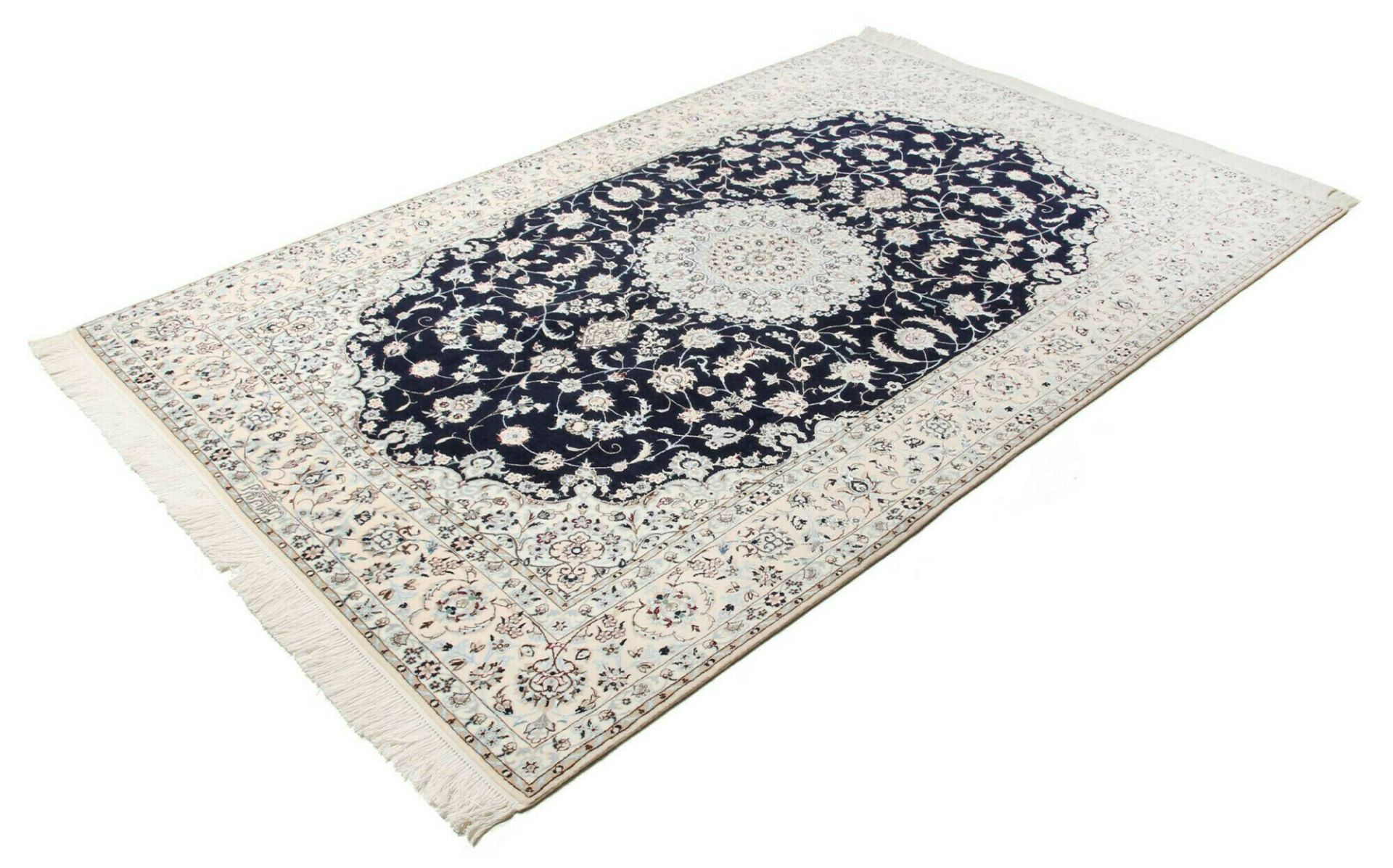 Handgeknüpfter Nain Perserteppich 154 × 239 cm