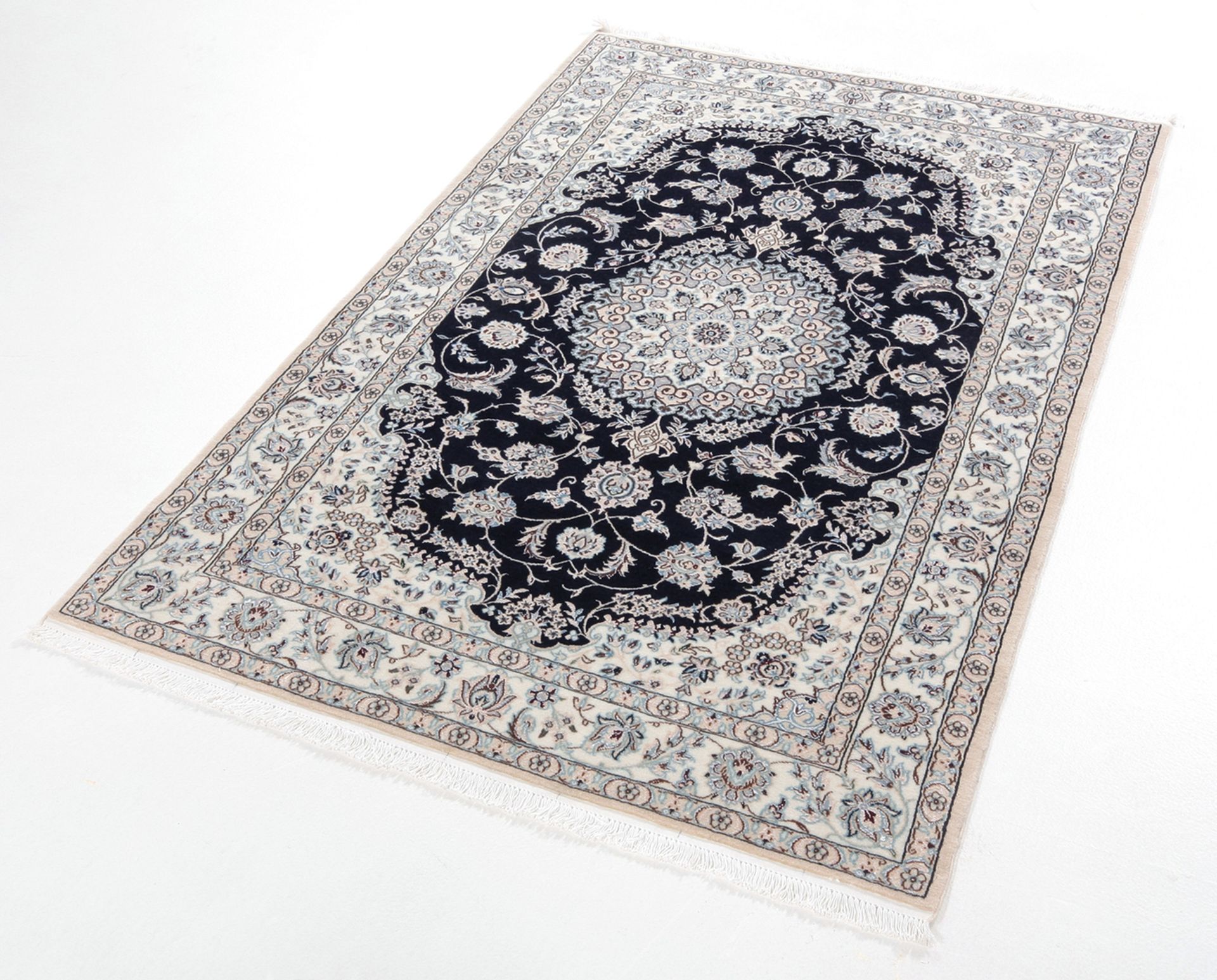 Handgeknüpfter Nain Perserteppich 102 × 164 cm