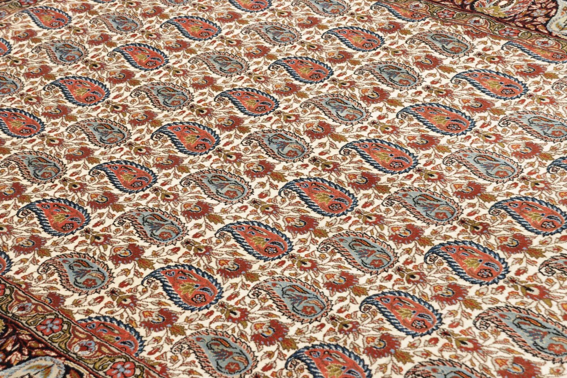 Isfahan Perserteppich 151 × 217 cm aus Wolle & Seide, handgeknüpft