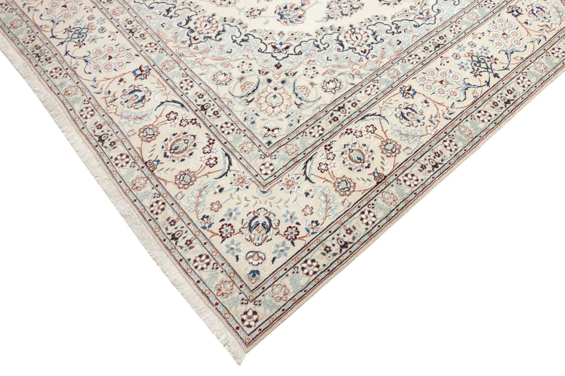 Nain Perserteppich aus Iran, 243 × 336 cm