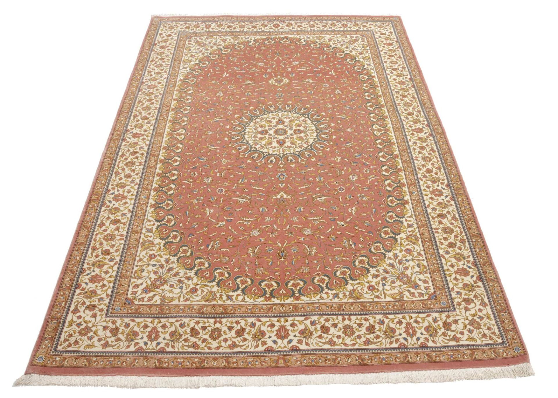 Isfahan Perserteppich 137 × 200 cm aus Wolle & Seide, handgeknüpft