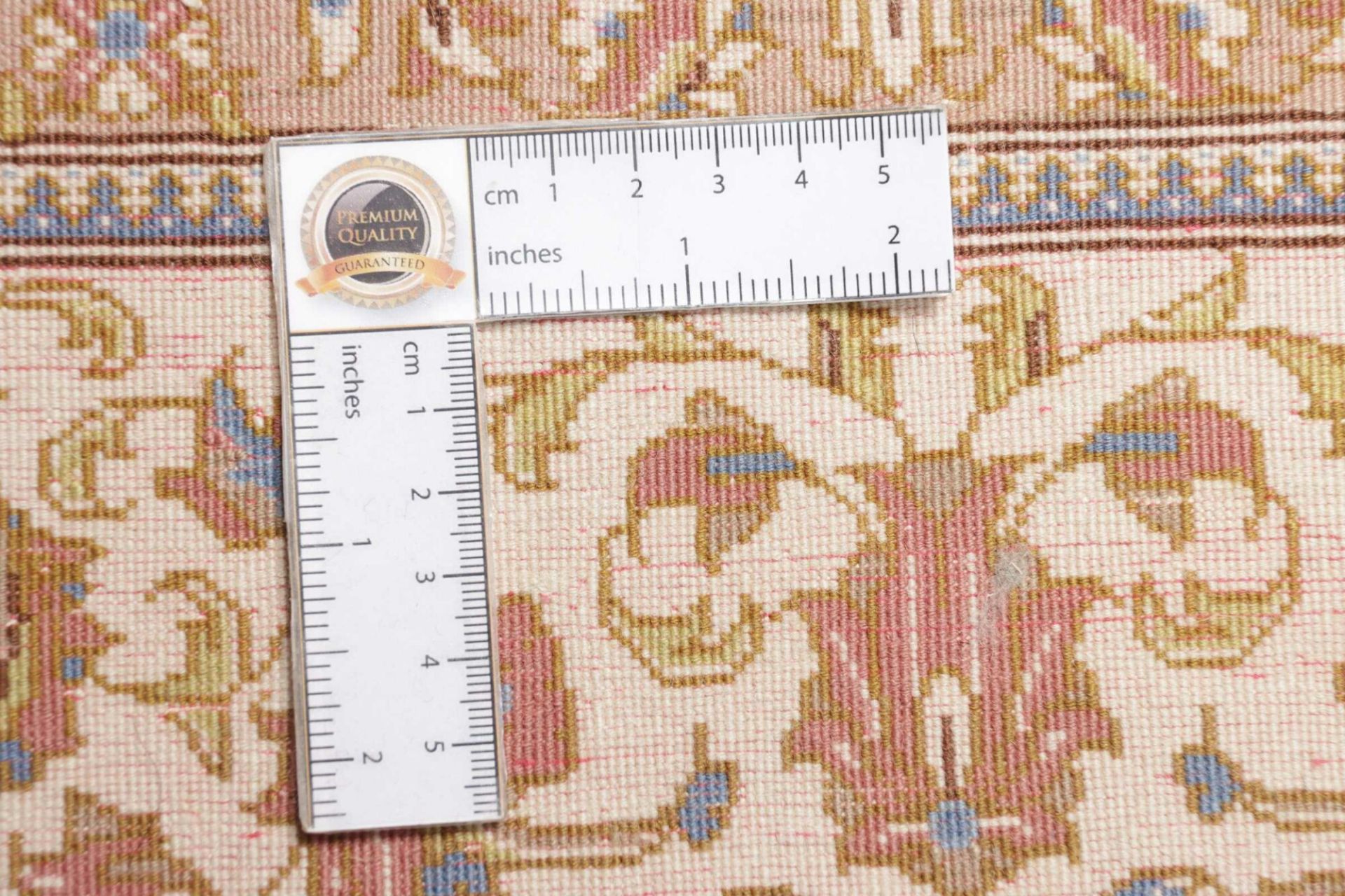 Isfahan Perserteppich 137 × 200 cm aus Wolle & Seide, handgeknüpft