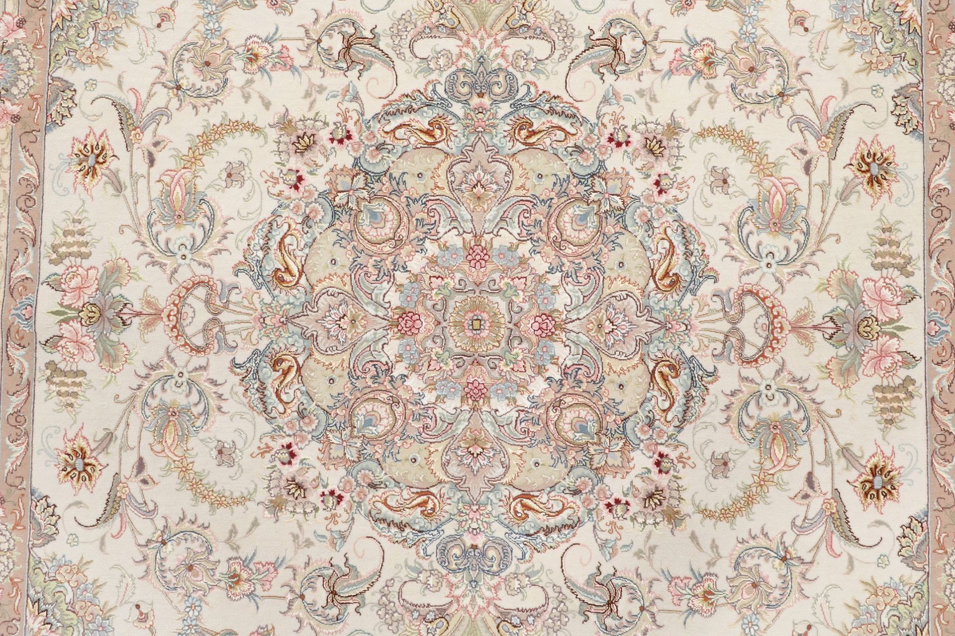 Täbriz Perserteppich aus Iran, 150 × 210 cm