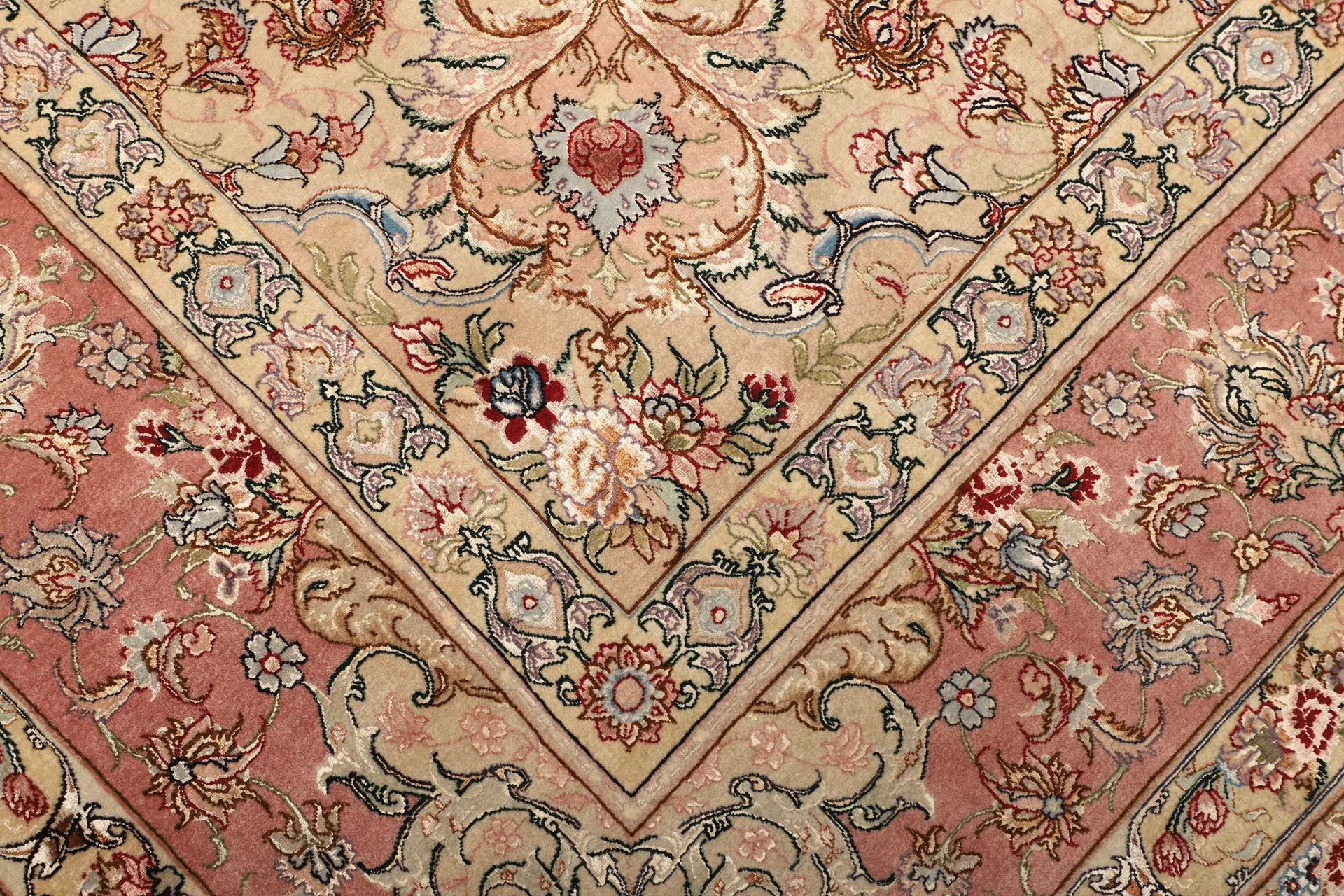 Handgeknüpfter Täbriz Perserteppich 208 × 321 cm