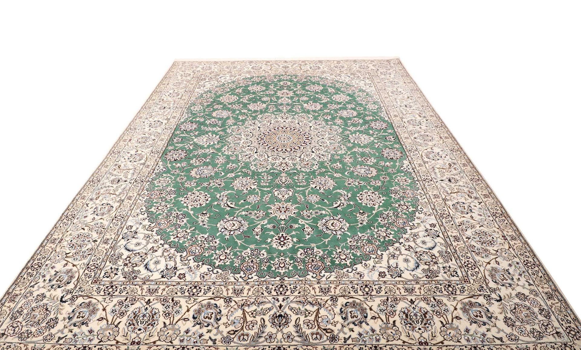 Nain Perserteppich 253 × 349 cm aus Wolle, handgeknüpft