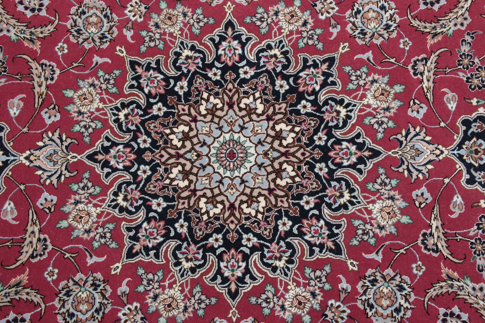 Handgeknüpfter Isfahan Perserteppich, 153 × 237 cm, Wolle & Seide