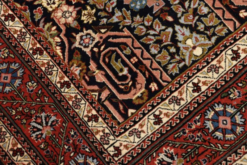 Isfahan Perserteppich 102 × 165 cm aus Wolle & Seide, handgeknüpft