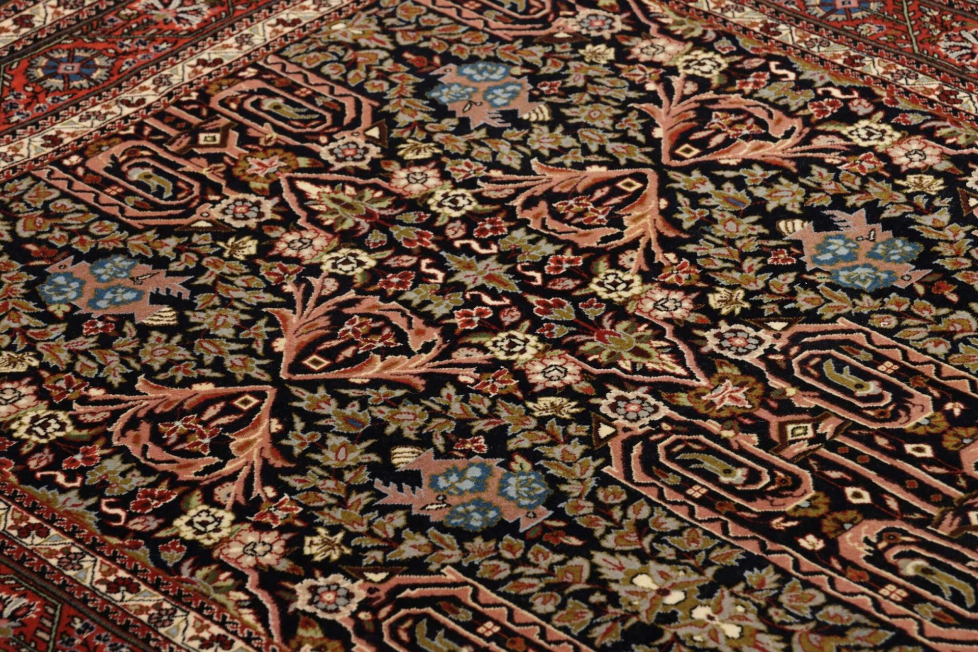 Isfahan Perserteppich 102 × 165 cm aus Wolle & Seide, handgeknüpft