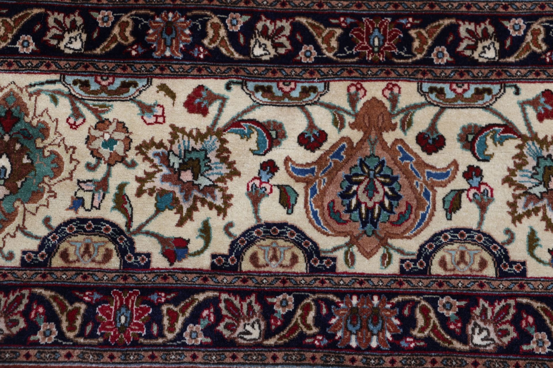 Täbriz Perserteppich aus Iran, 252 × 324 cm