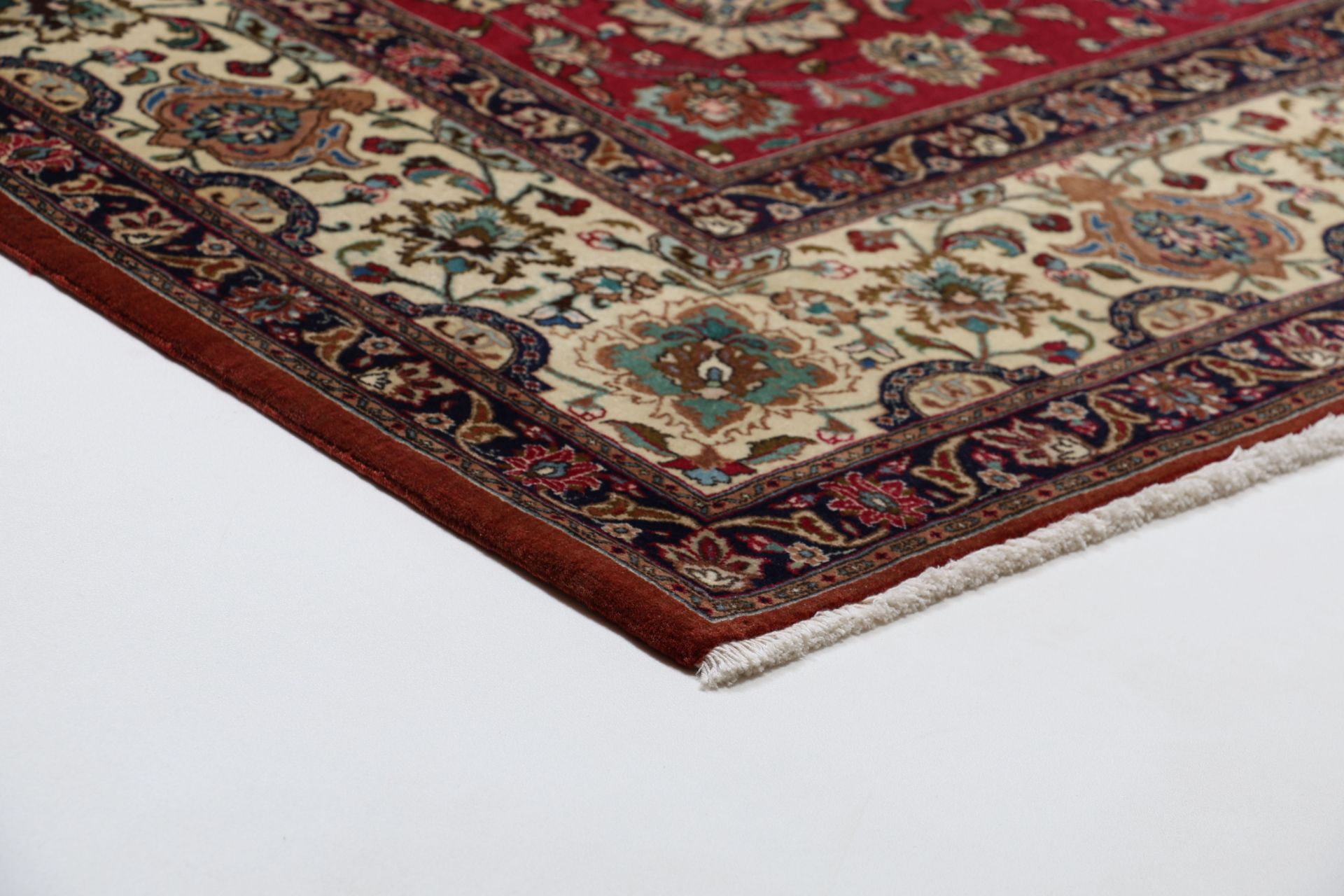 Täbriz Perserteppich aus Iran, 252 × 324 cm
