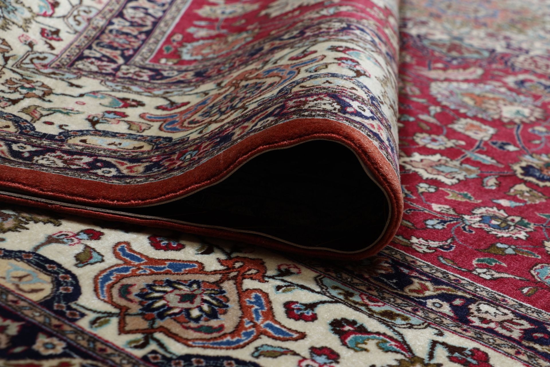 Täbriz Perserteppich aus Iran, 252 × 324 cm