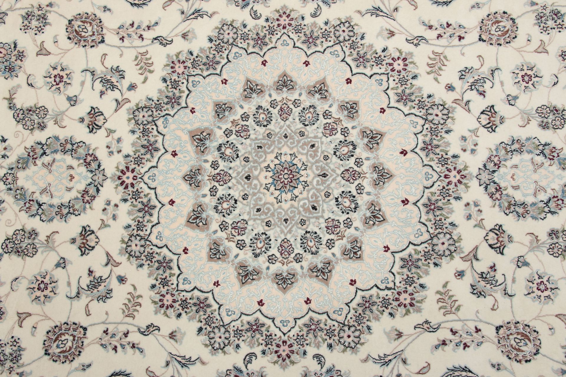 Handgeknüpfter Nain Perserteppich, 250 × 307 cm, Wolle & Seide