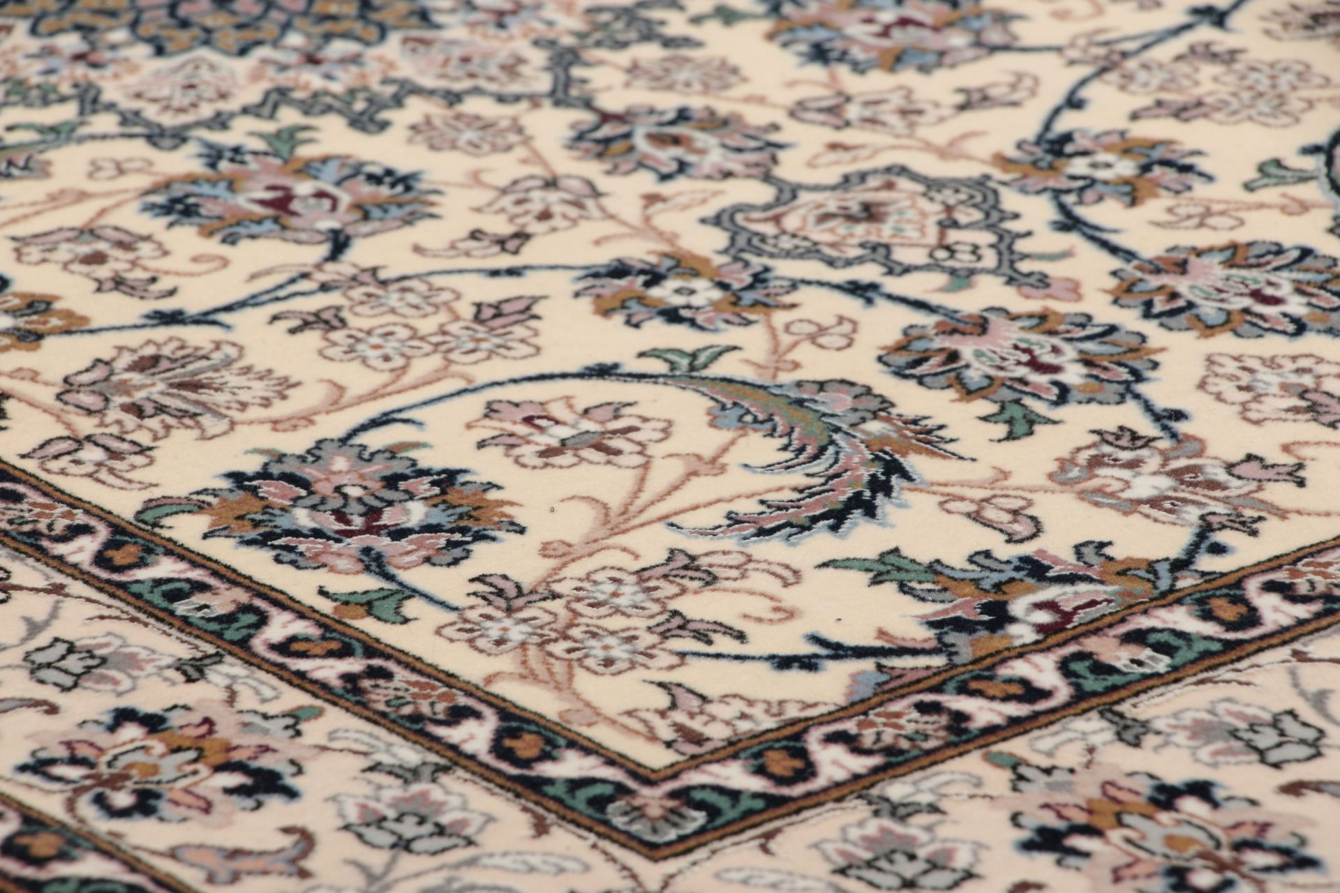 Handgeknüpfter Isfahan Perserteppich 83 × 312 cm