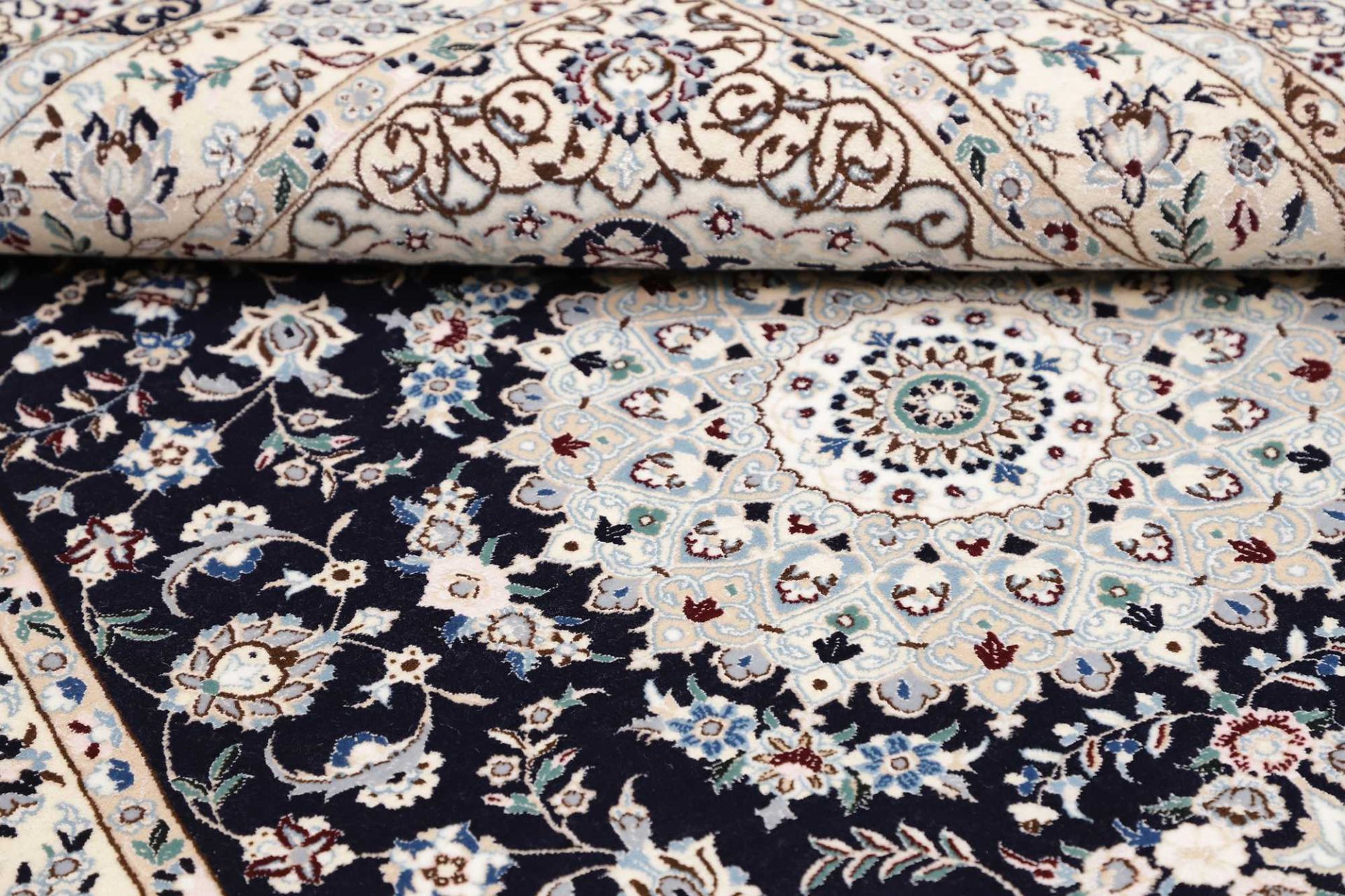 perserteppich-nain-123-x-184-cm-schurwolle-handgeknupft-exklusiv-10 Nain Perserteppich aus Iran, 123 × 184 cm