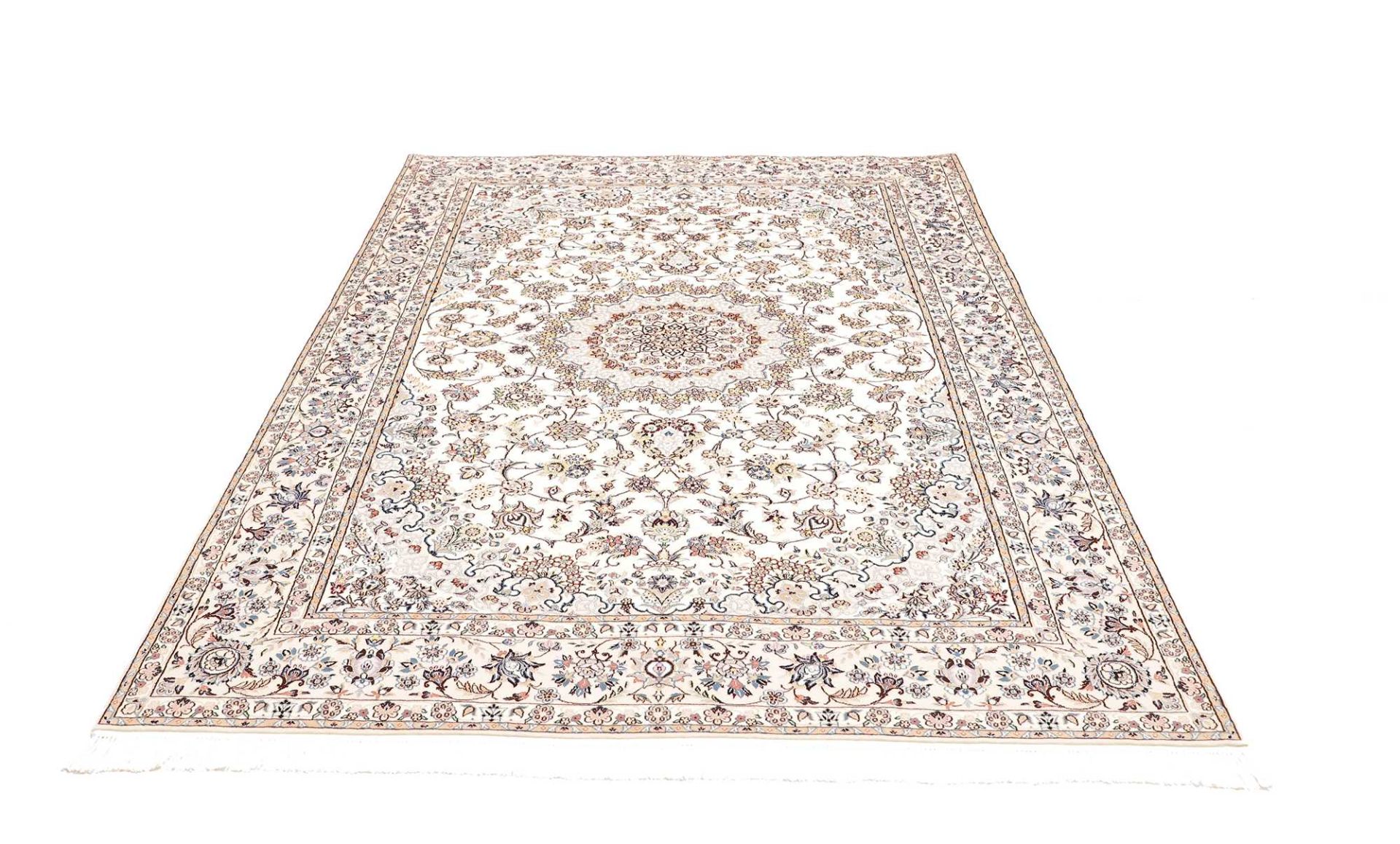 Handgeknüpfter Nain Perserteppich 159 × 225 cm
