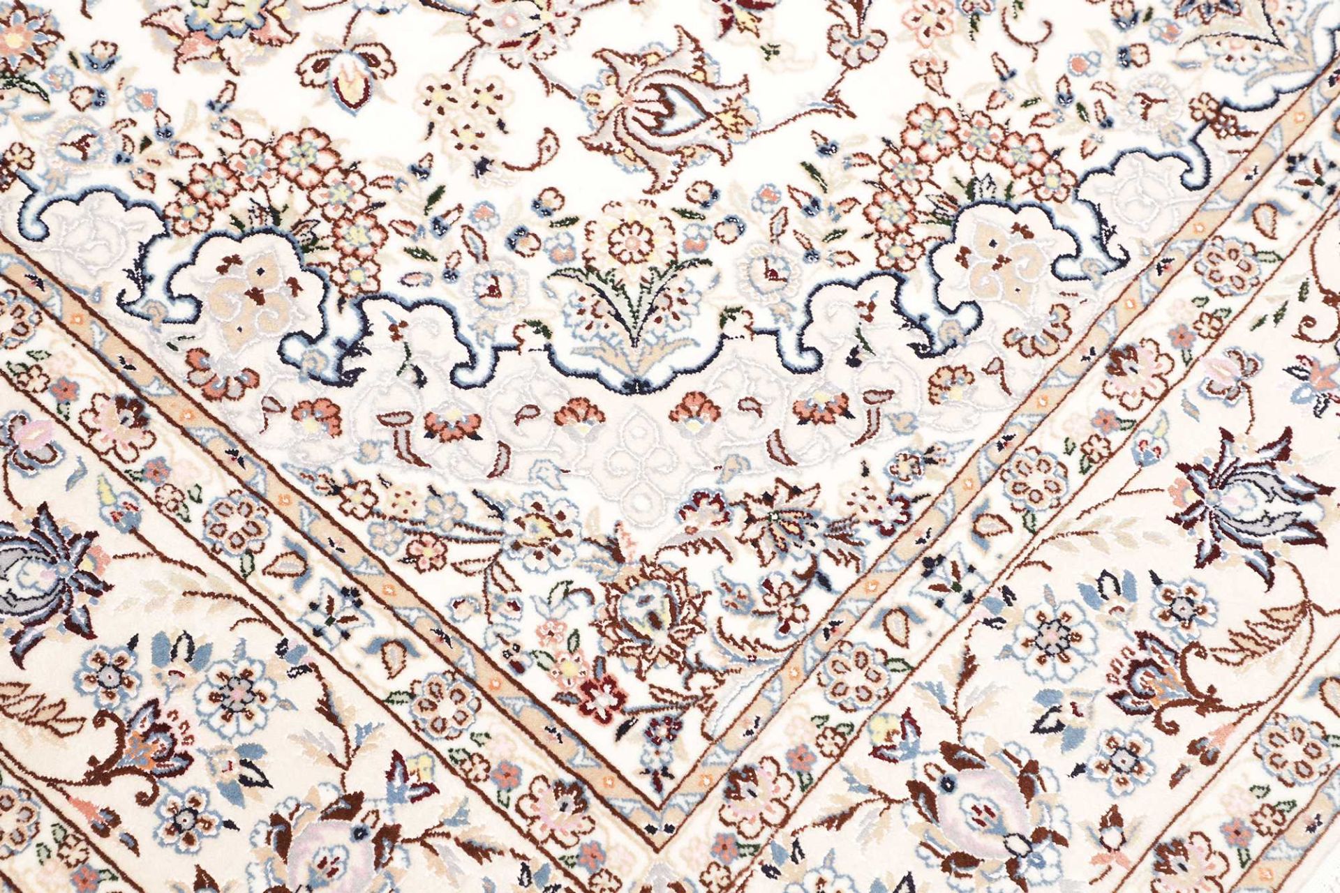 Handgeknüpfter Nain Perserteppich 159 × 225 cm