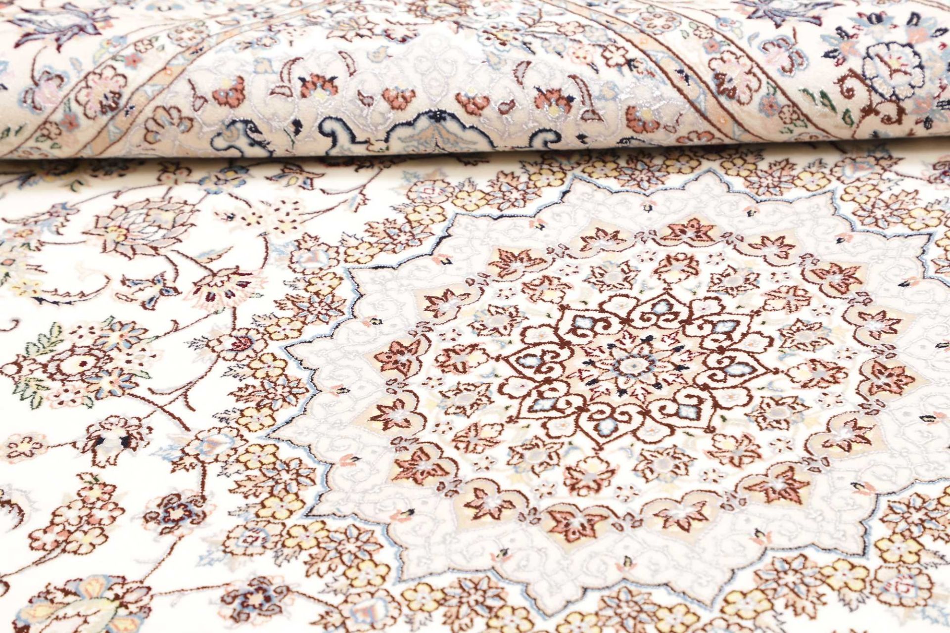 Handgeknüpfter Nain Perserteppich 159 × 225 cm