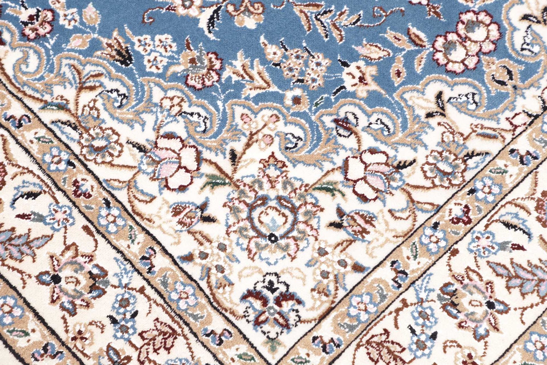perserteppich-nain-109-x-165-cm-schurwolle-handgeknupft-exklusiv-5 Handgeknüpfter Nain Perserteppich 109 × 165 cm