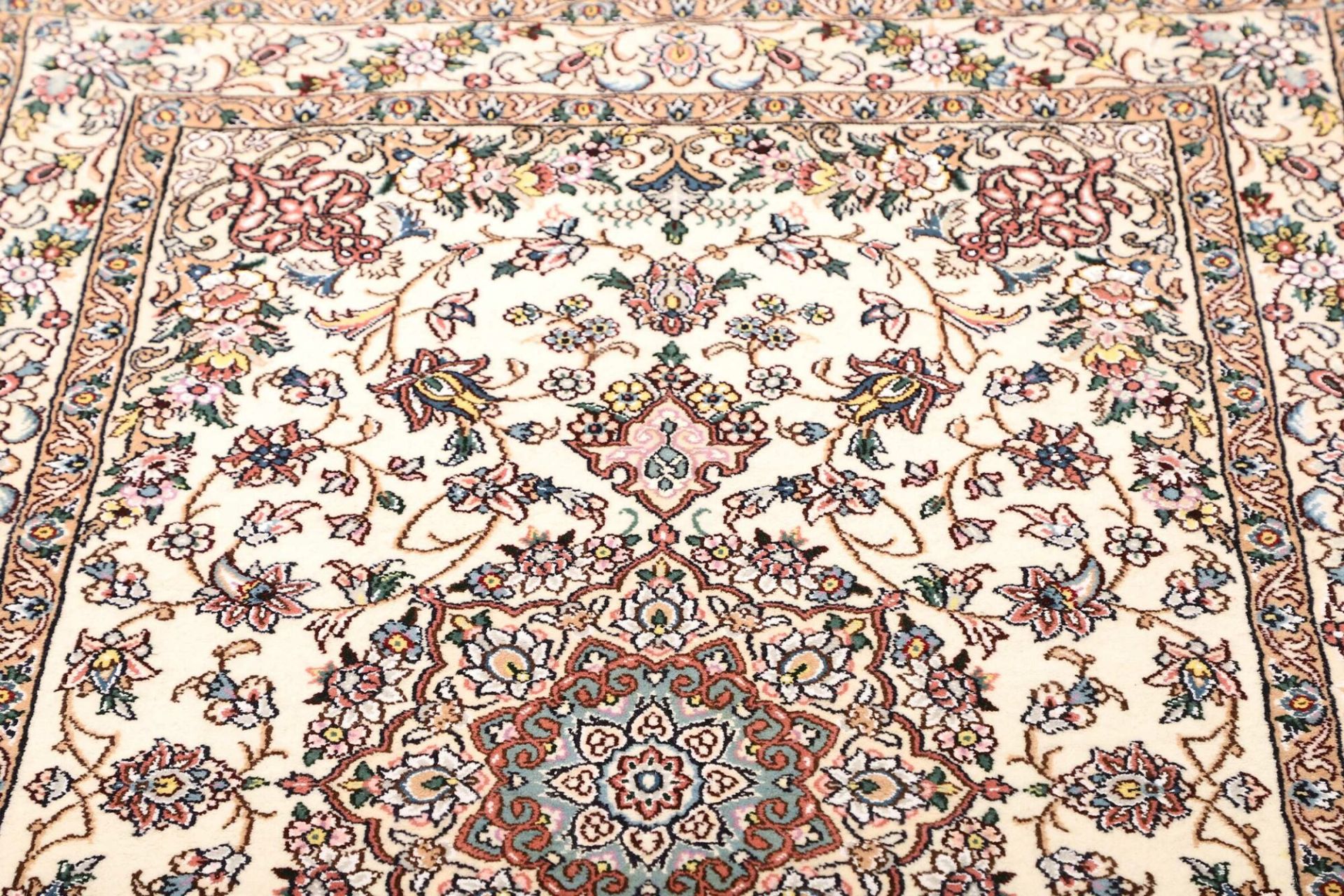 Nain Perserteppich 103 × 151 cm aus Wolle, handgeknüpft