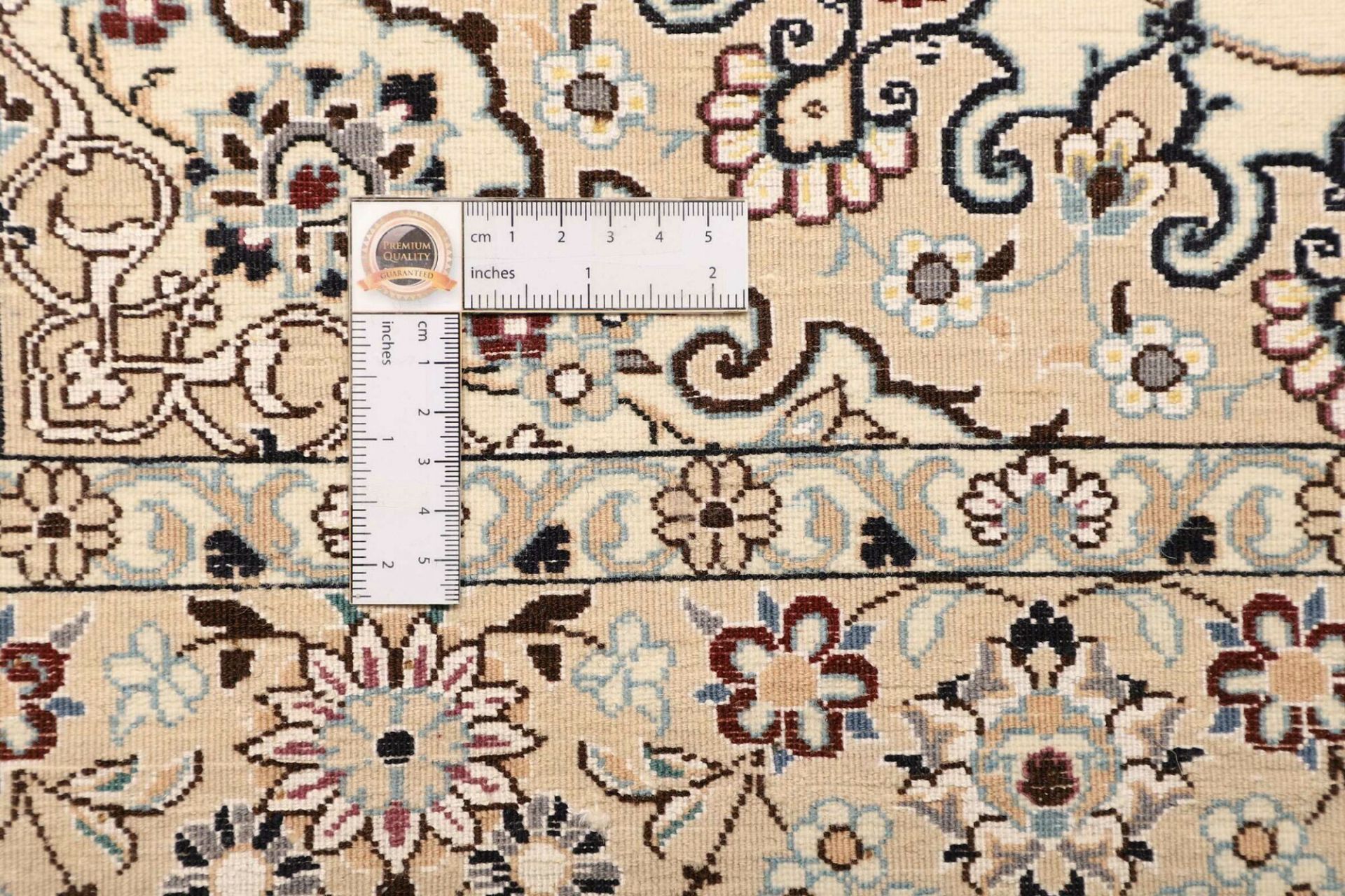 Nain Perserteppich 103 × 151 cm aus Wolle, handgeknüpft