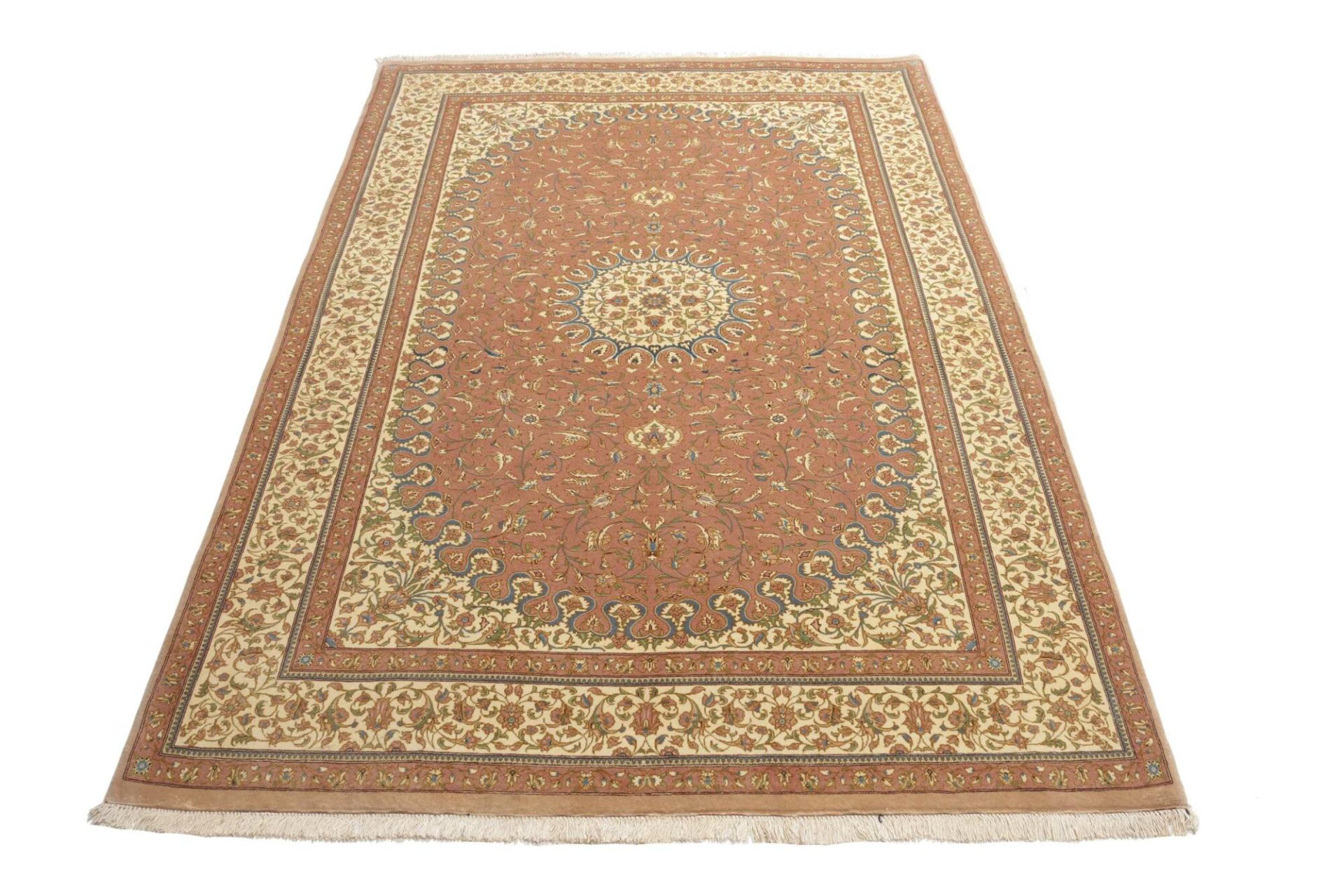 Handgeknüpfter Isfahan Perserteppich, 137 × 200 cm, Wolle & Seide