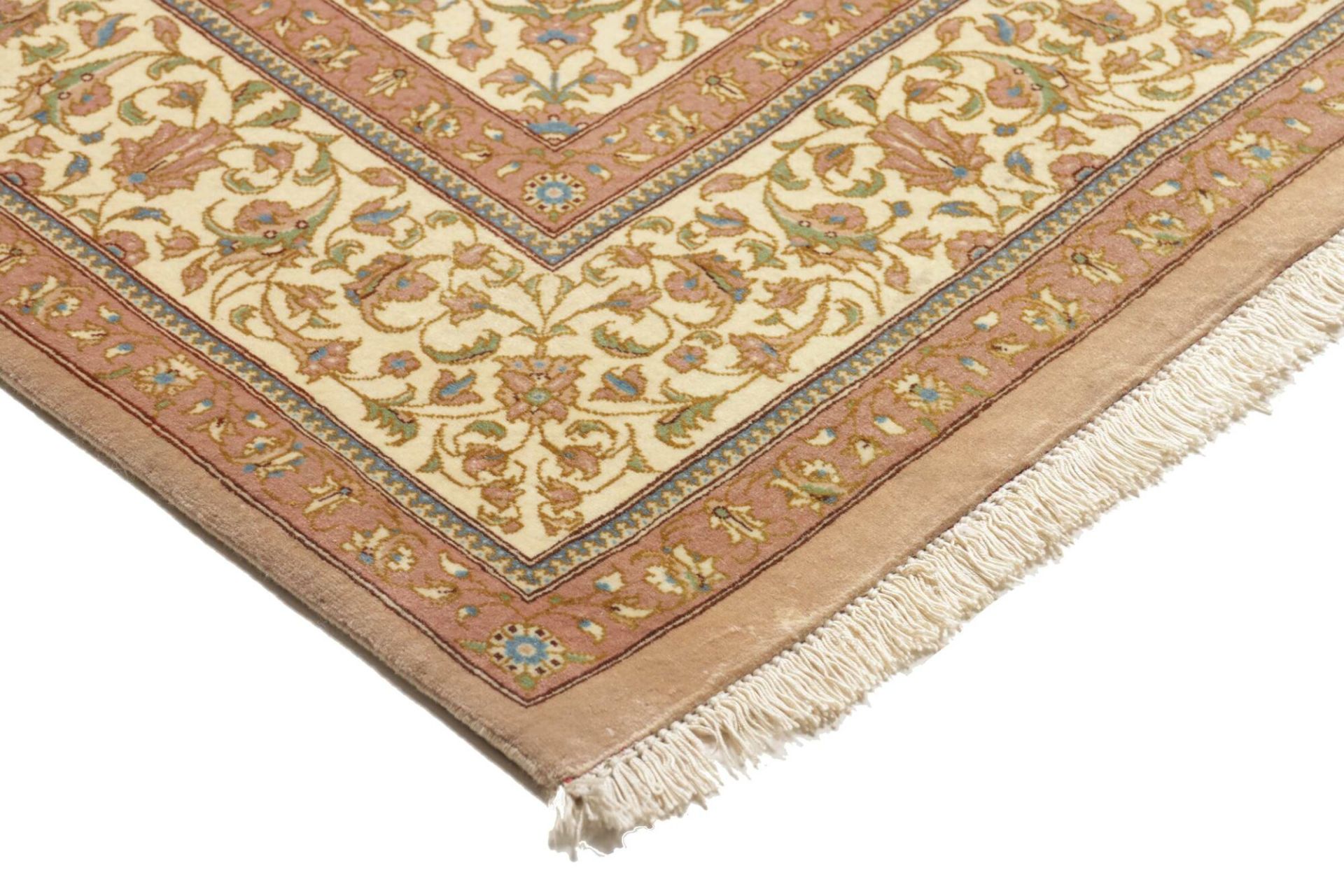 Handgeknüpfter Isfahan Perserteppich, 137 × 200 cm, Wolle & Seide