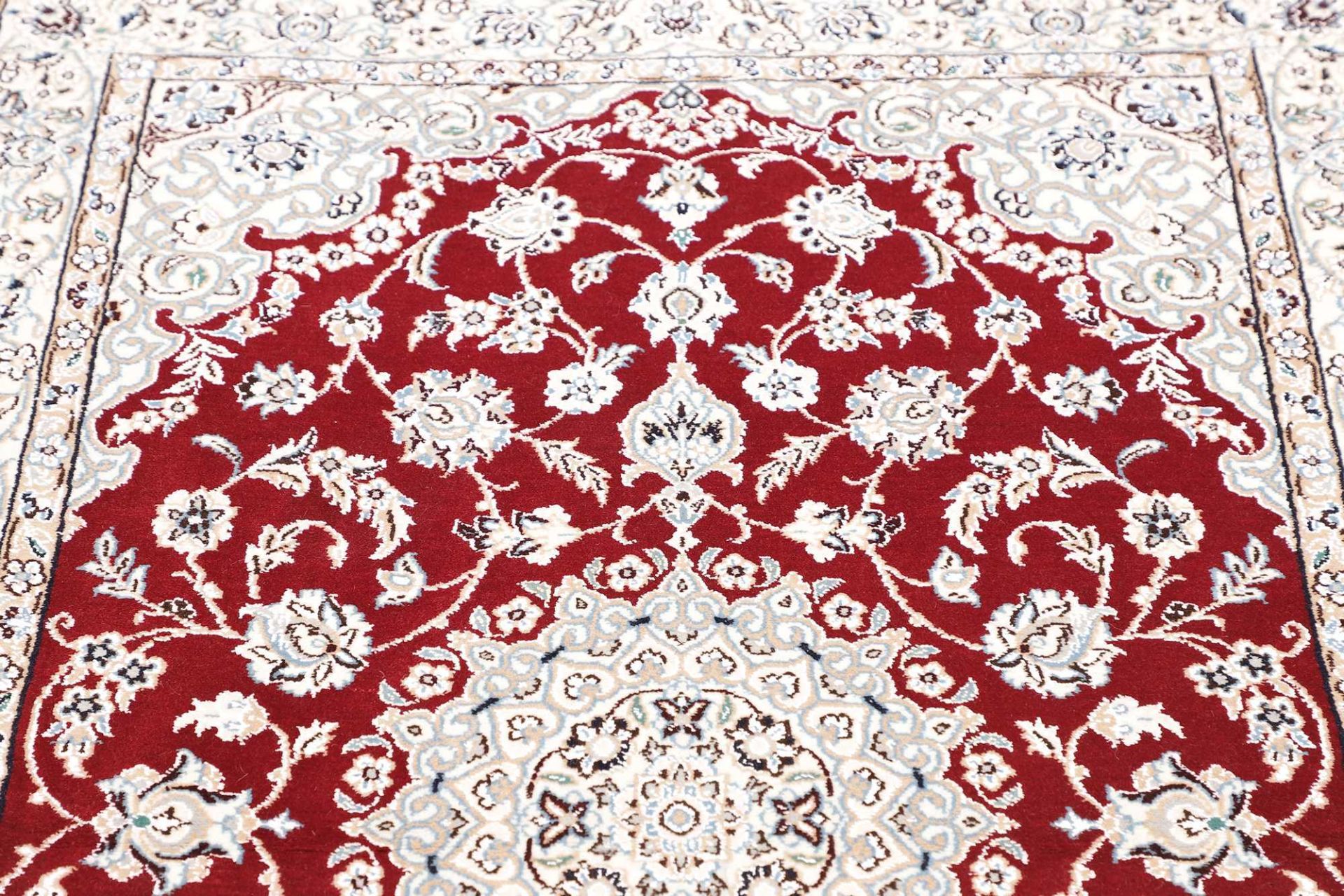 Handgeknüpfter Nain Perserteppich 103 × 147 cm