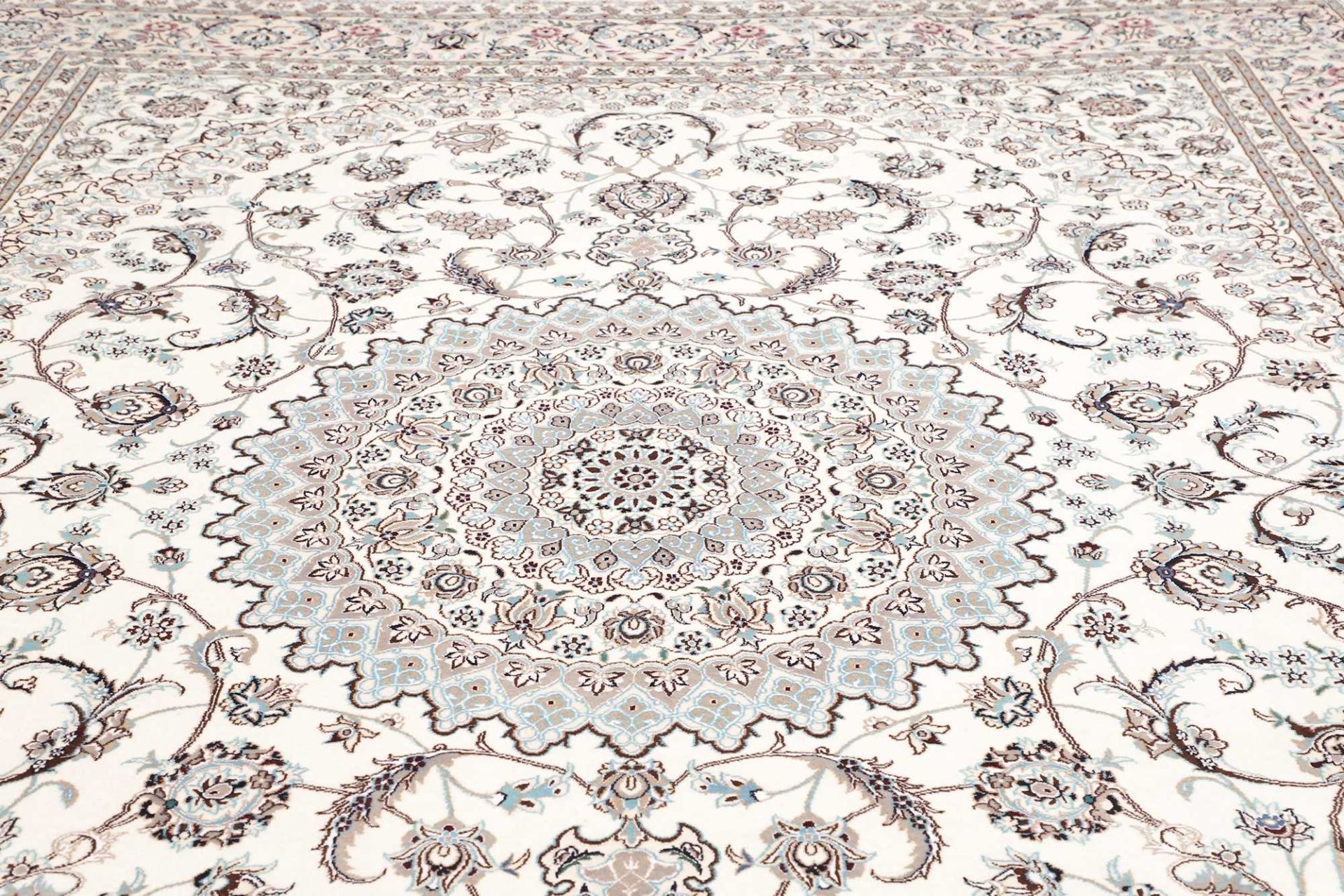 Nain Perserteppich 298 × 389 cm aus Wolle, handgeknüpft