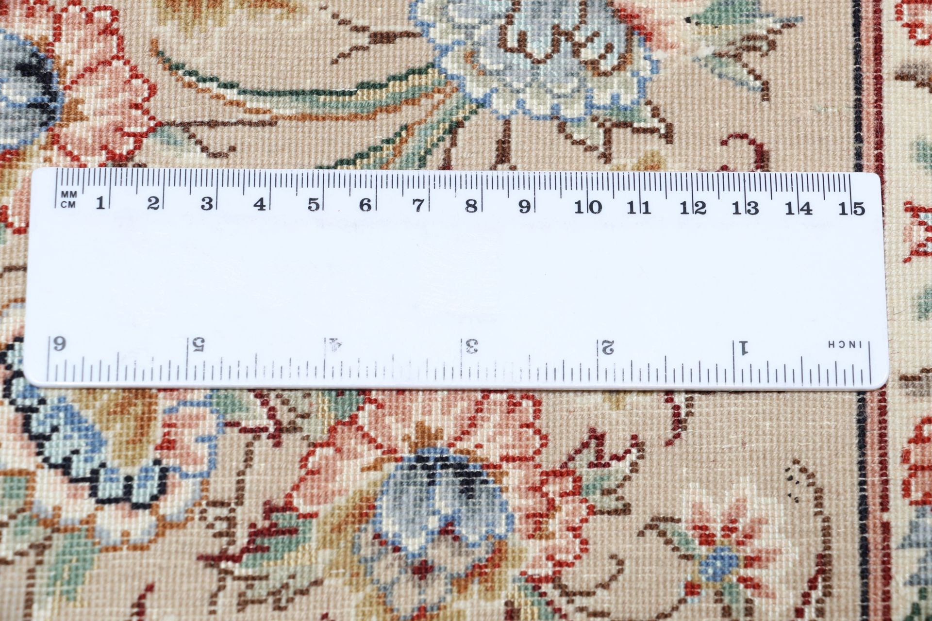 Isfahan Perserteppich 242 × 340 cm aus Wolle & Seide, handgeknüpft