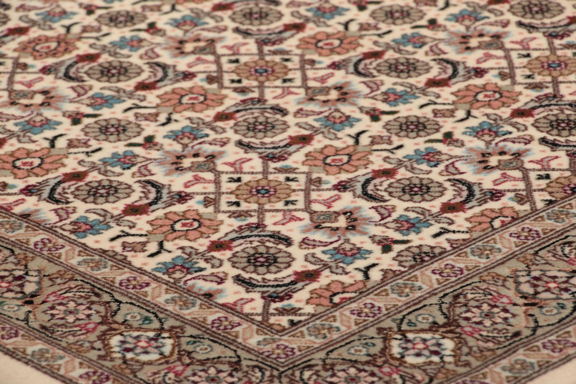 Handgeknüpfter Täbriz Perserteppich 76 × 294 cm