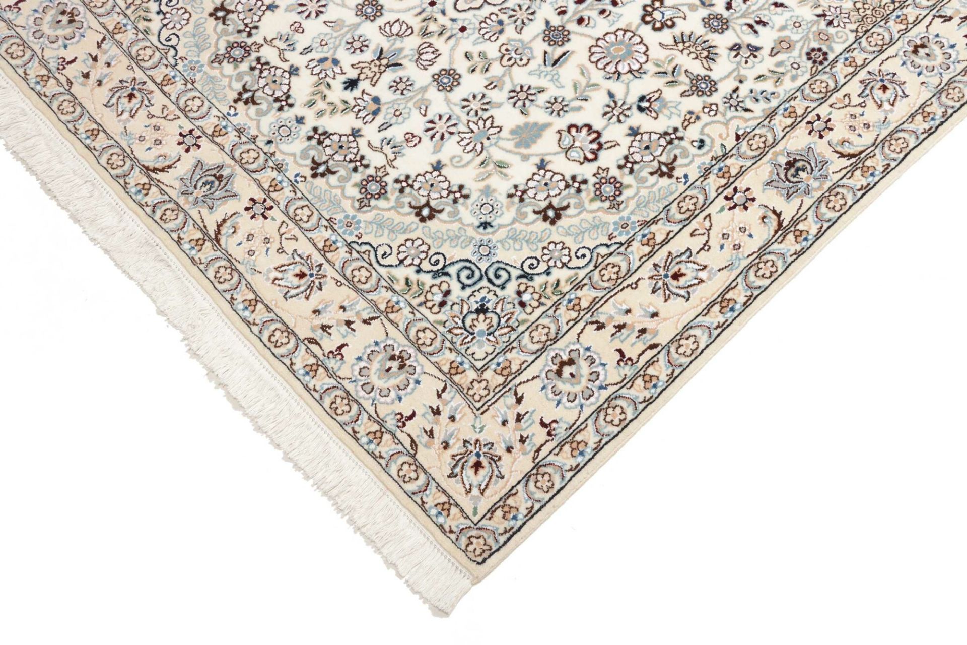 Nain Perserteppich aus Iran, 133 × 211 cm