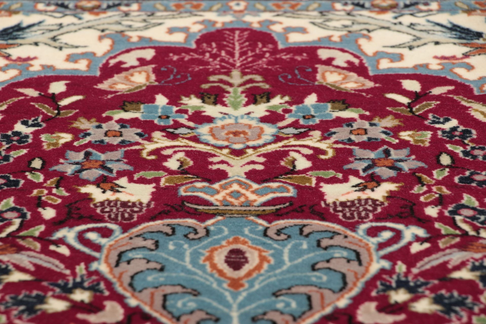 perserteppich-isfahan-73-x-100-cm-schurwolle-seide-handgeknupft-3 Isfahan Perserteppich aus Iran, 73 × 100 cm