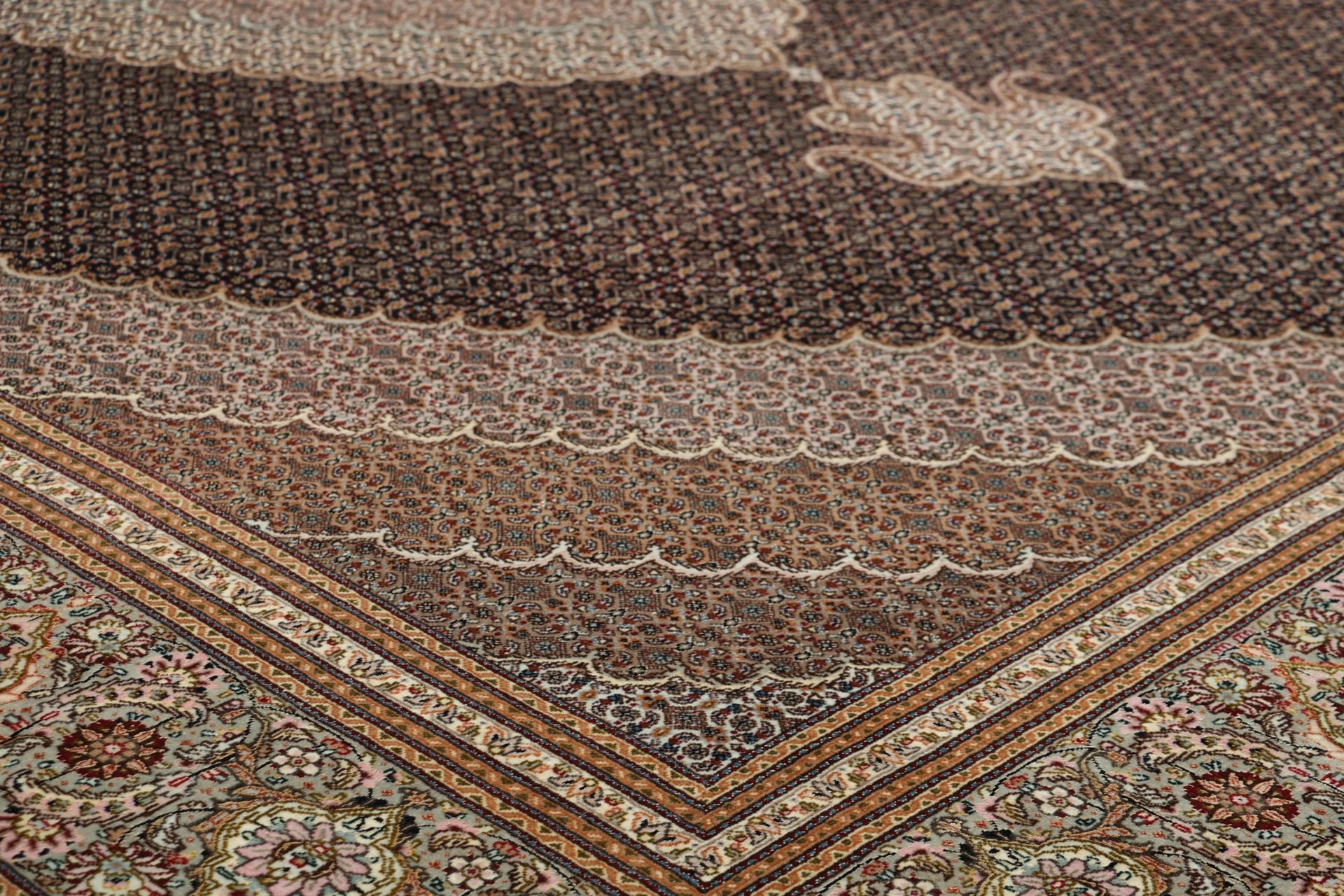 Täbriz Perserteppich aus Iran, 260 × 360 cm