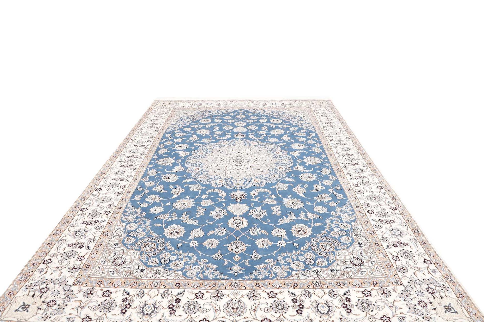 Nain Perserteppich 250 × 352 cm aus Wolle, handgeknüpft