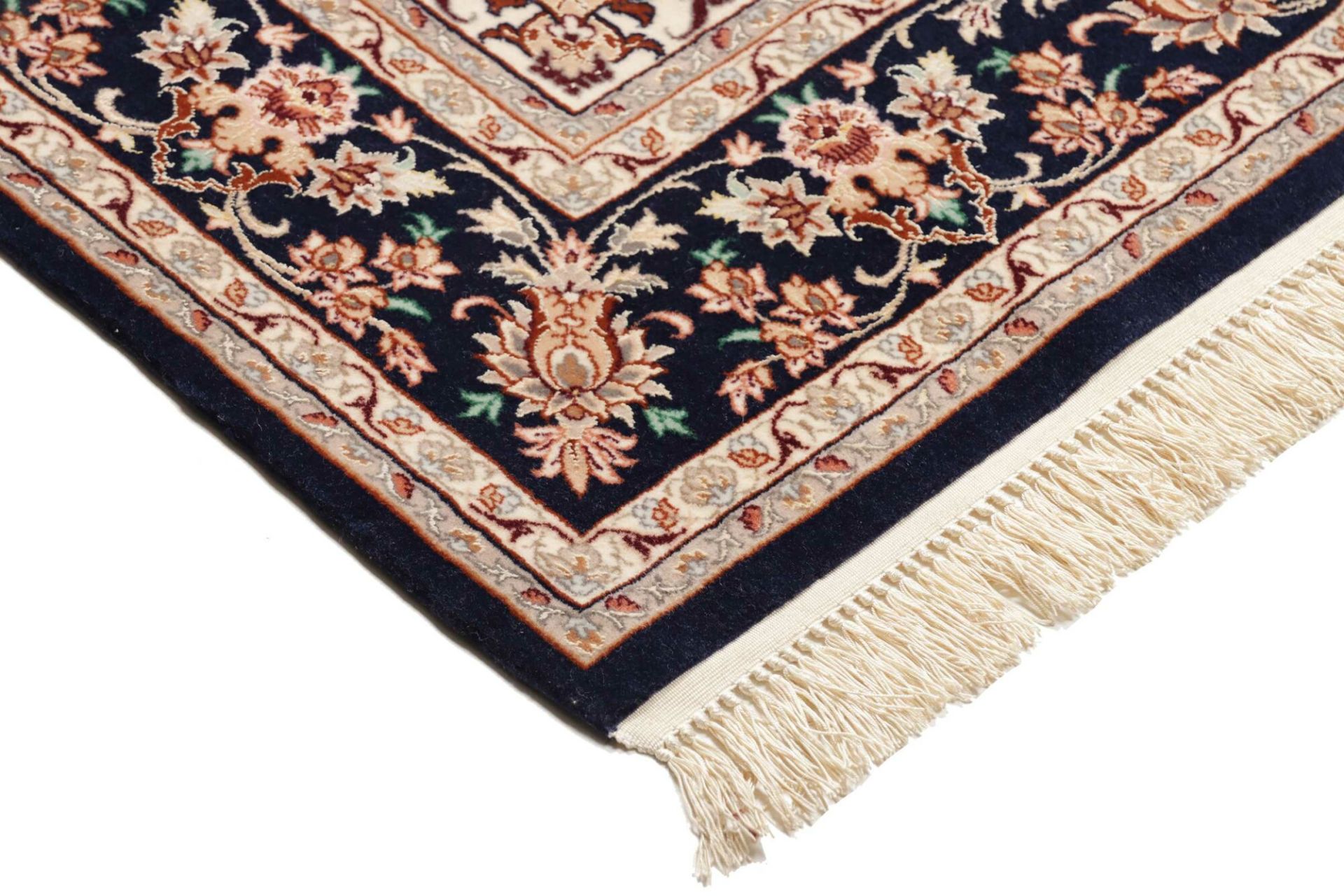 Isfahan Perserteppich aus Iran, 109 × 173 cm