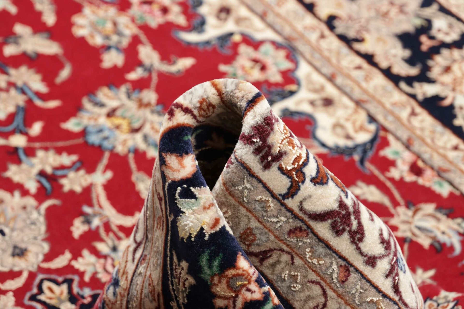 Isfahan Perserteppich aus Iran, 109 × 173 cm