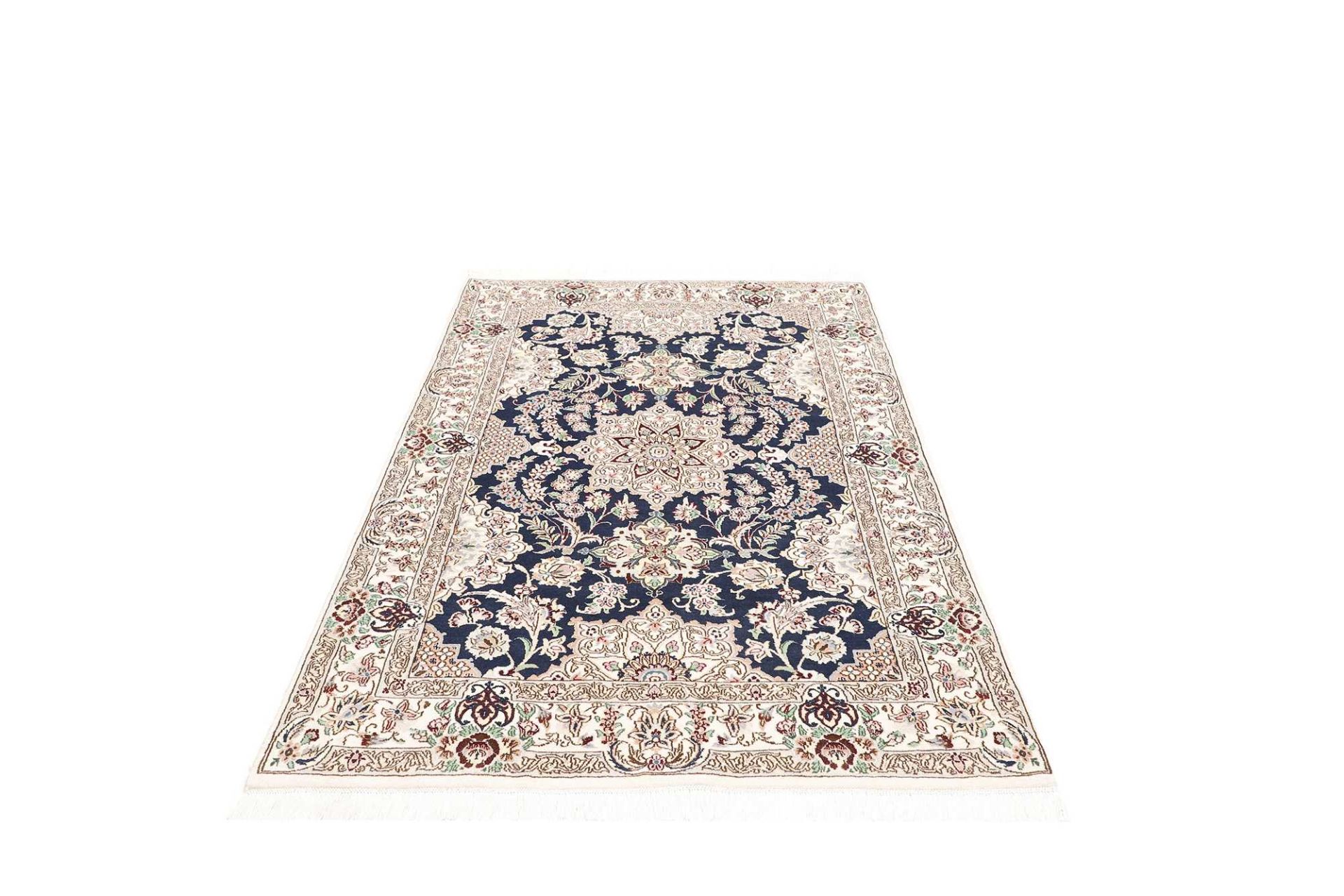 Nain Perserteppich aus Iran, 125 × 196 cm