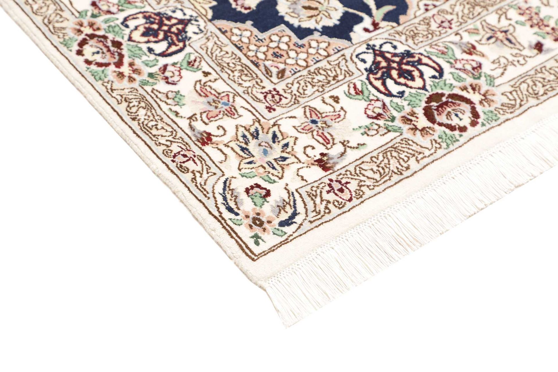 Nain Perserteppich aus Iran, 125 × 196 cm