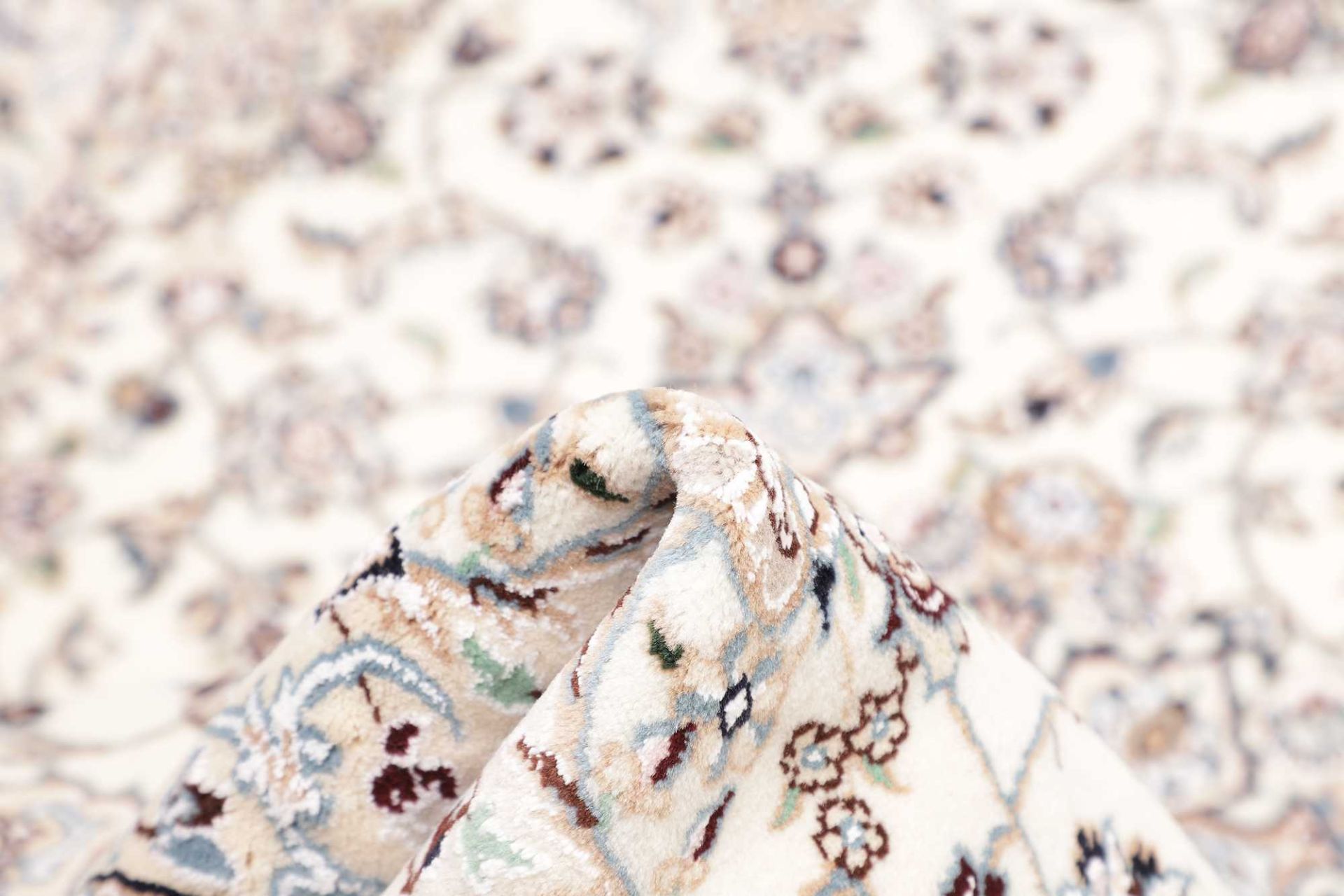 Nain Perserteppich aus Iran, 105 × 152 cm