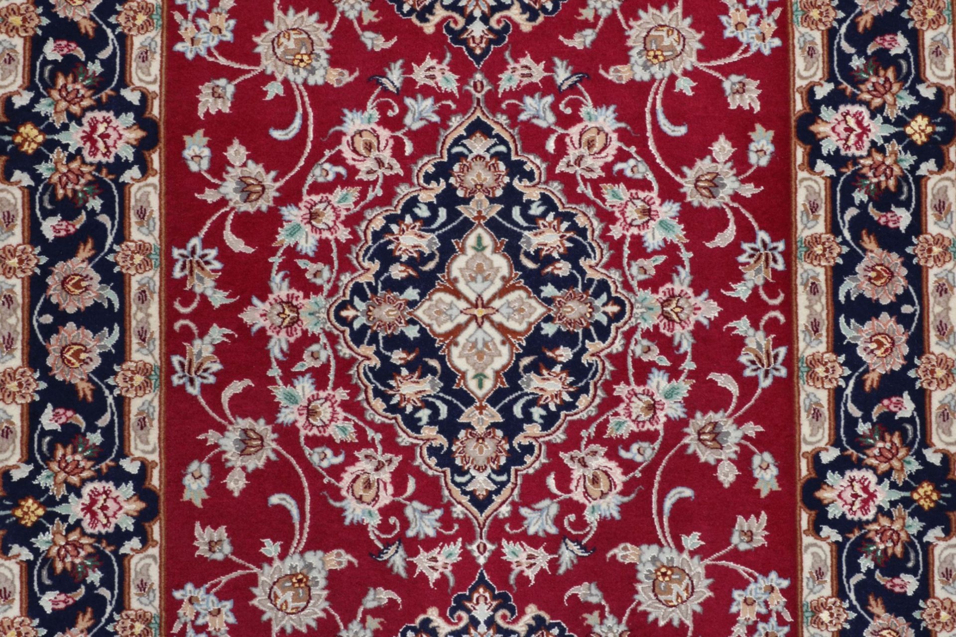 Isfahan Perserteppich aus Iran, 86 × 318 cm