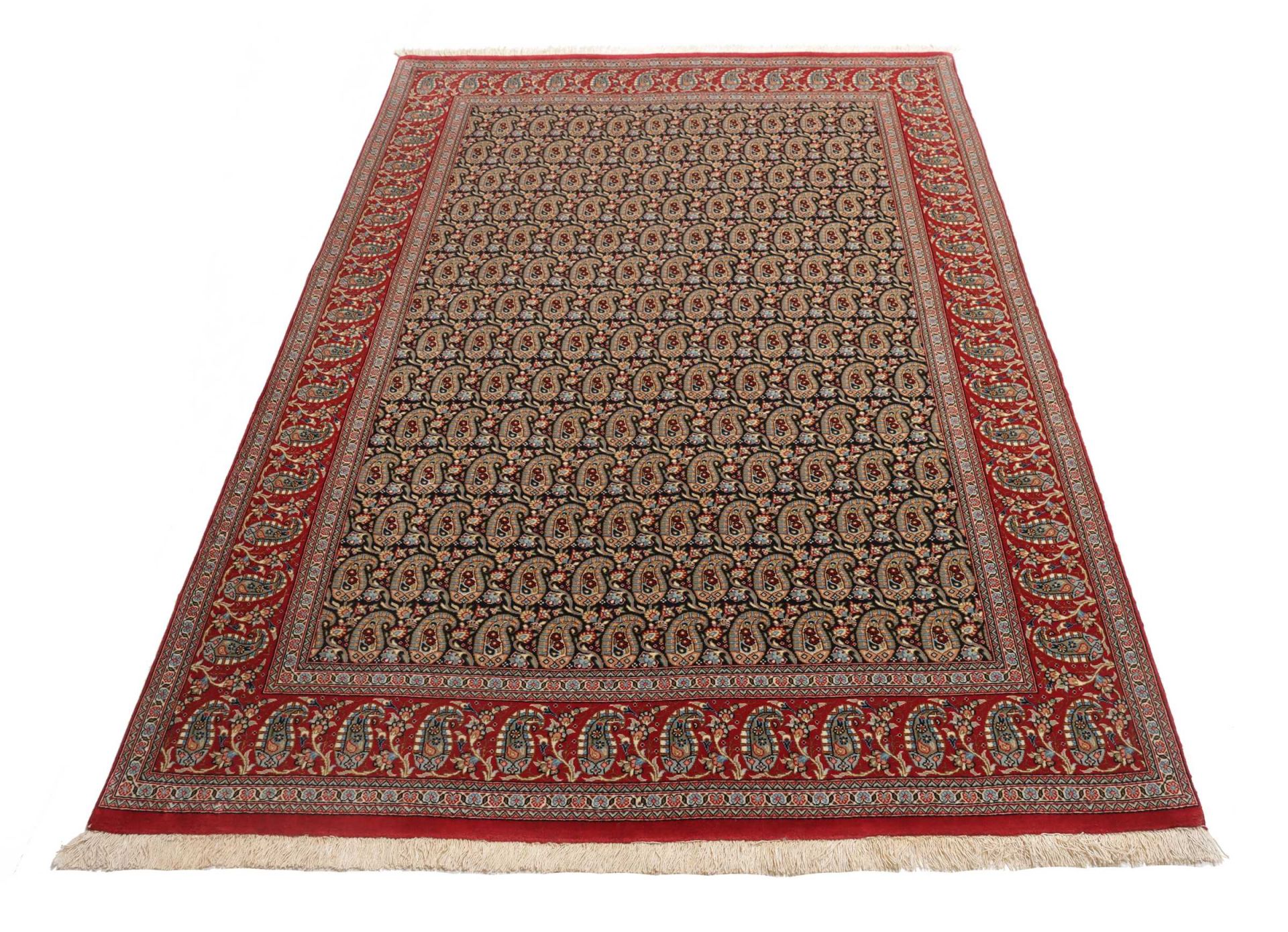 Isfahan Perserteppich aus Iran, 134 × 205 cm