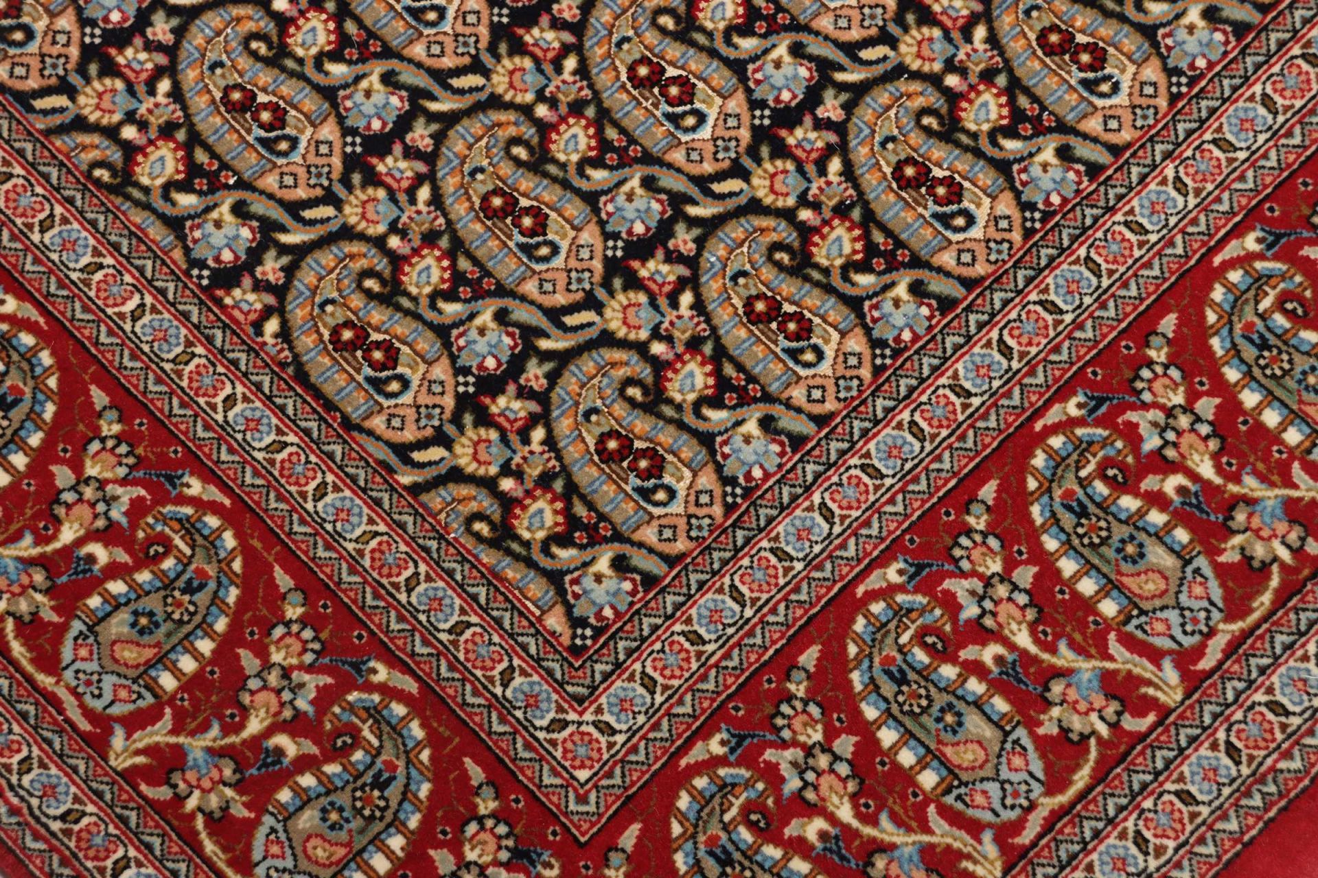 Isfahan Perserteppich aus Iran, 134 × 205 cm