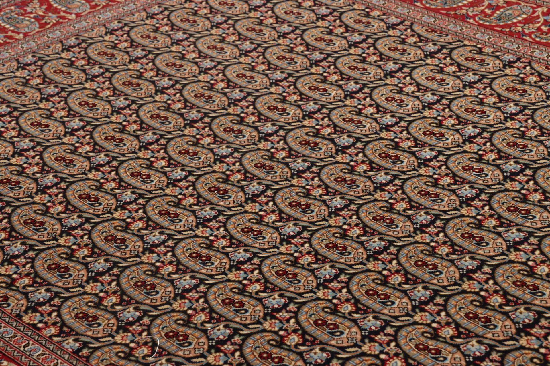 Isfahan Perserteppich aus Iran, 134 × 205 cm