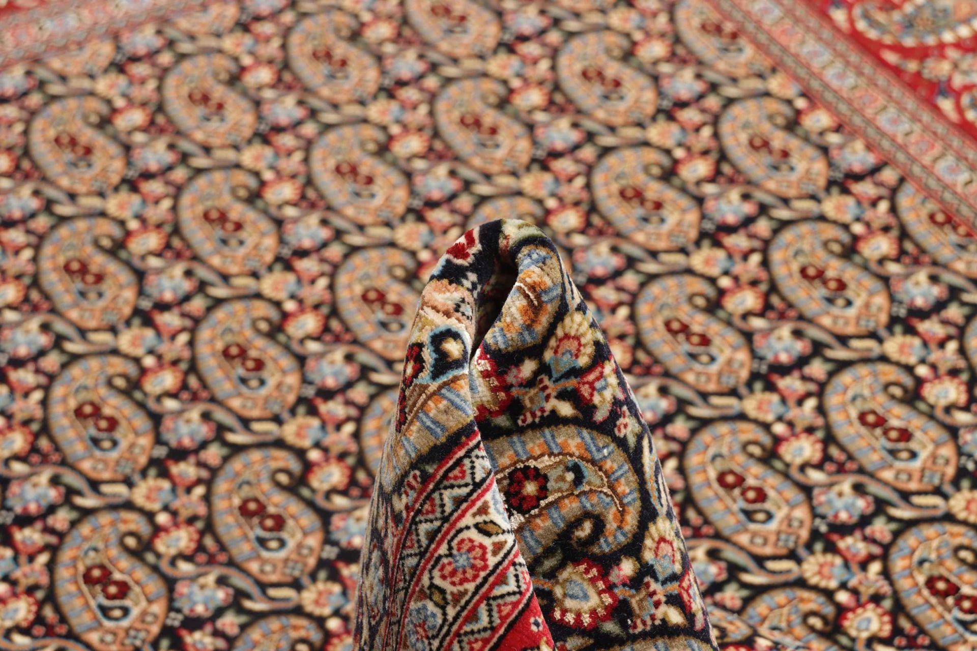 Isfahan Perserteppich aus Iran, 134 × 205 cm