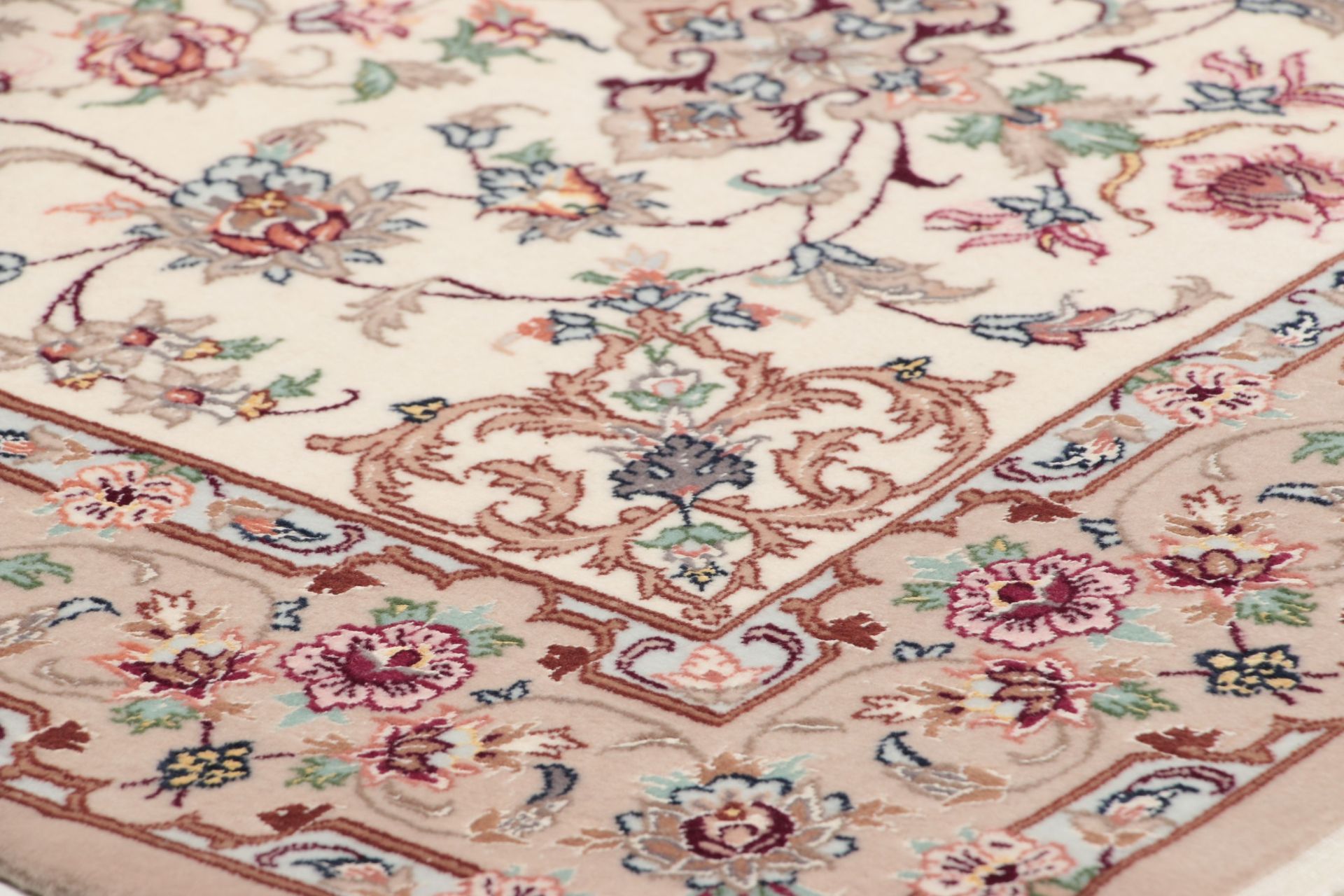 Handgeknüpfter Isfahan Perserteppich, 83 × 315 cm, Wolle & Seide
