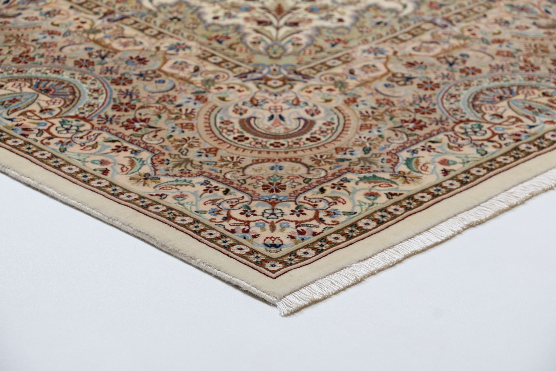 Handgeknüpfter Isfahan Perserteppich, 245 × 337 cm, Wolle & Seide