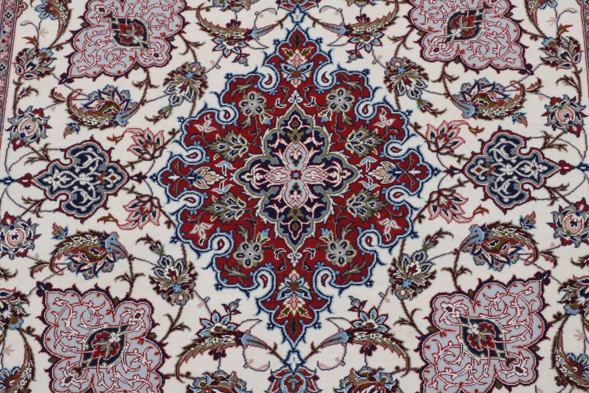 Handgeknüpfter Isfahan Perserteppich 117 × 168 cm