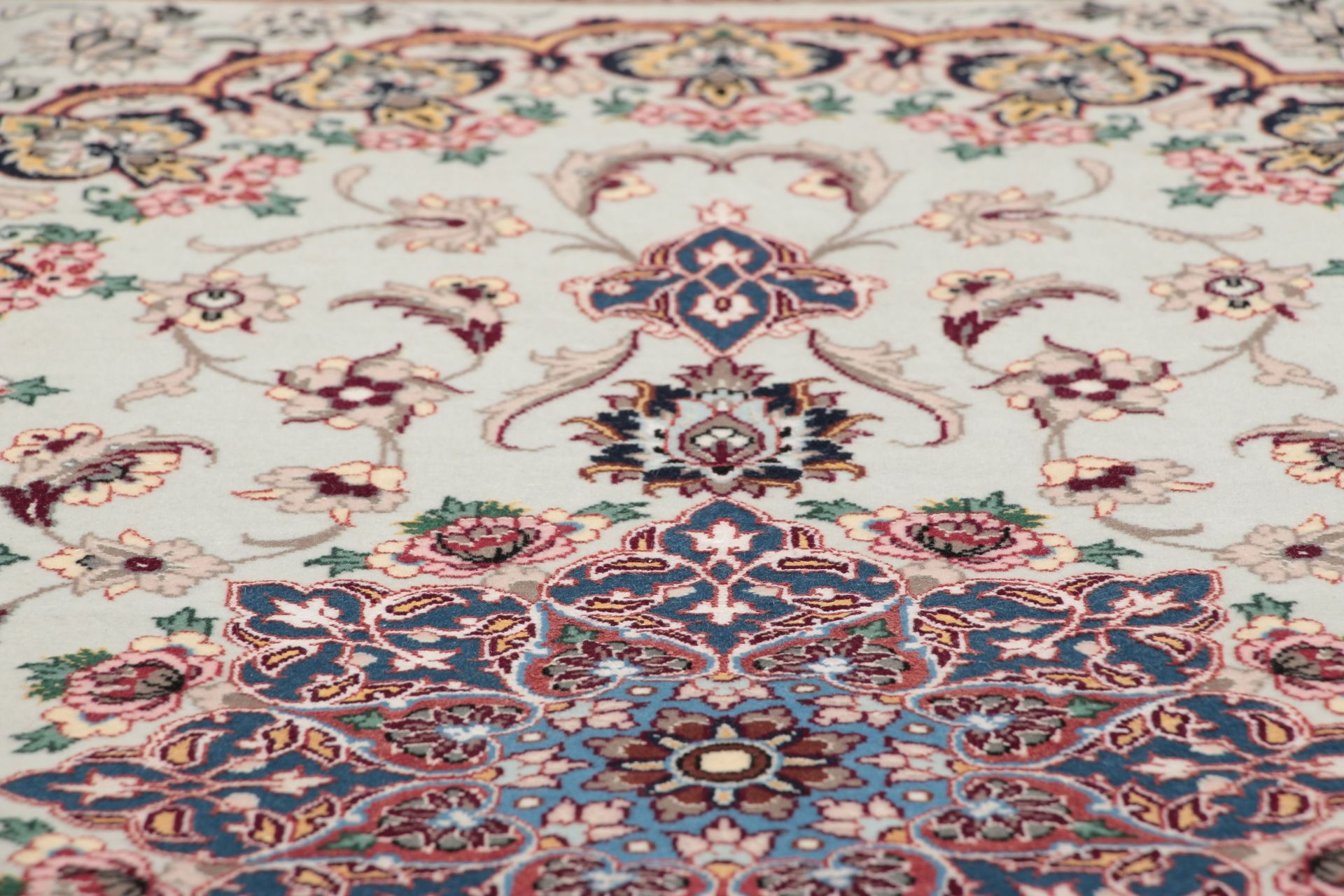 Handgeknüpfter Isfahan Perserteppich 84 × 130 cm